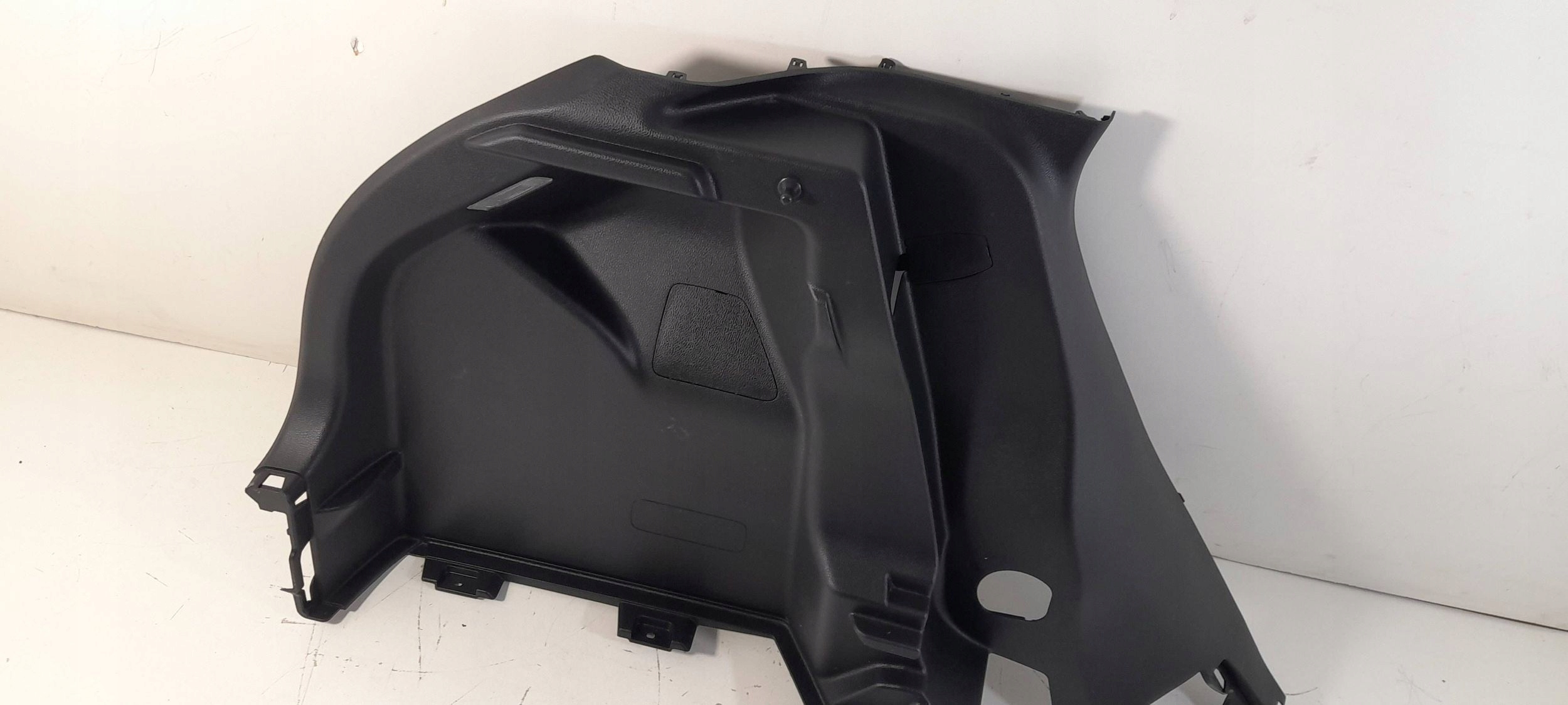 Toyota Yaris IV XP21 side left boot 64740K0050 (Y30)