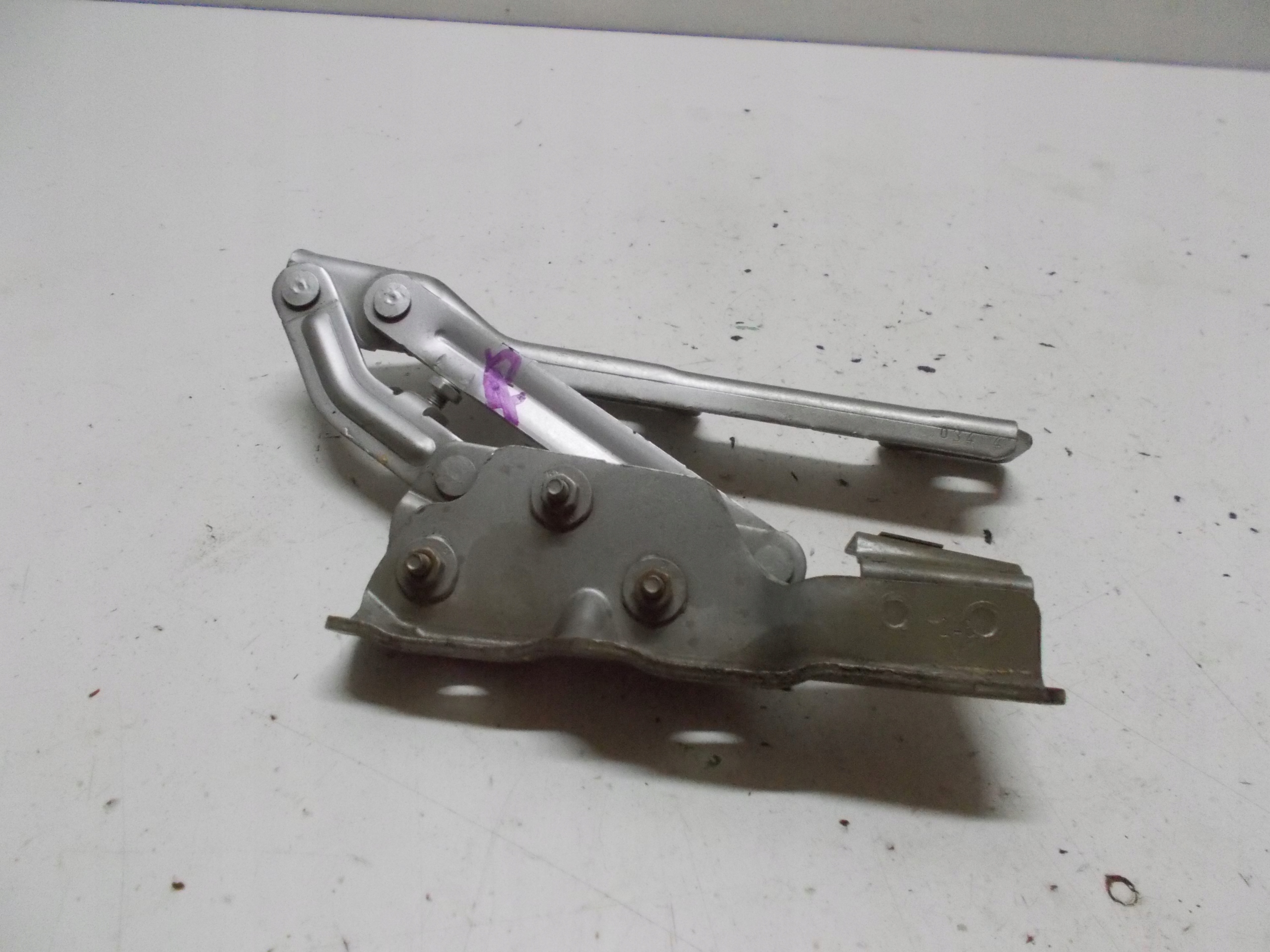 OPEL ASTRA J 14R hinge bonnets left 20879203