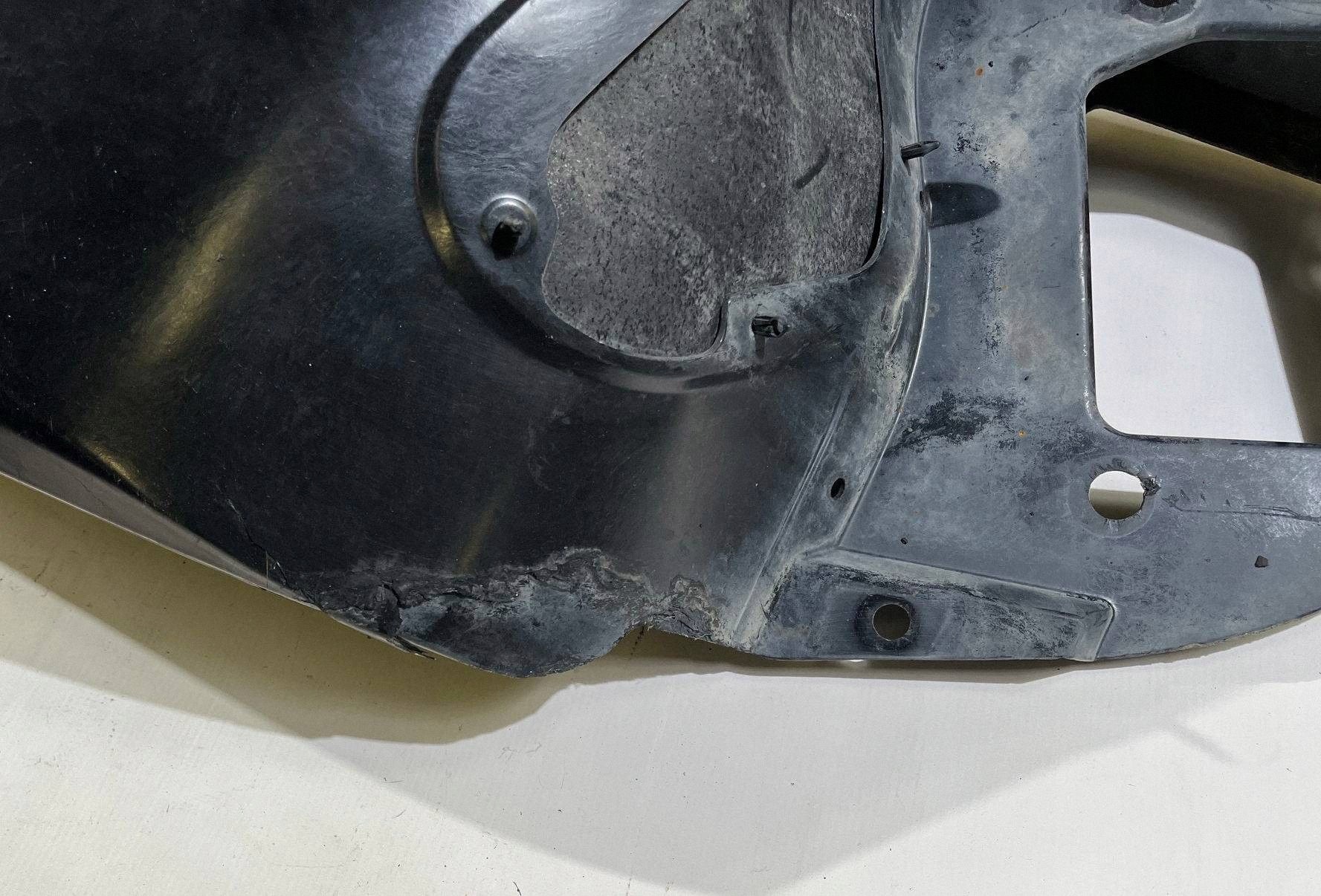 quarter front right mudguard right fartuch Chevrolet Corvette C6 2005