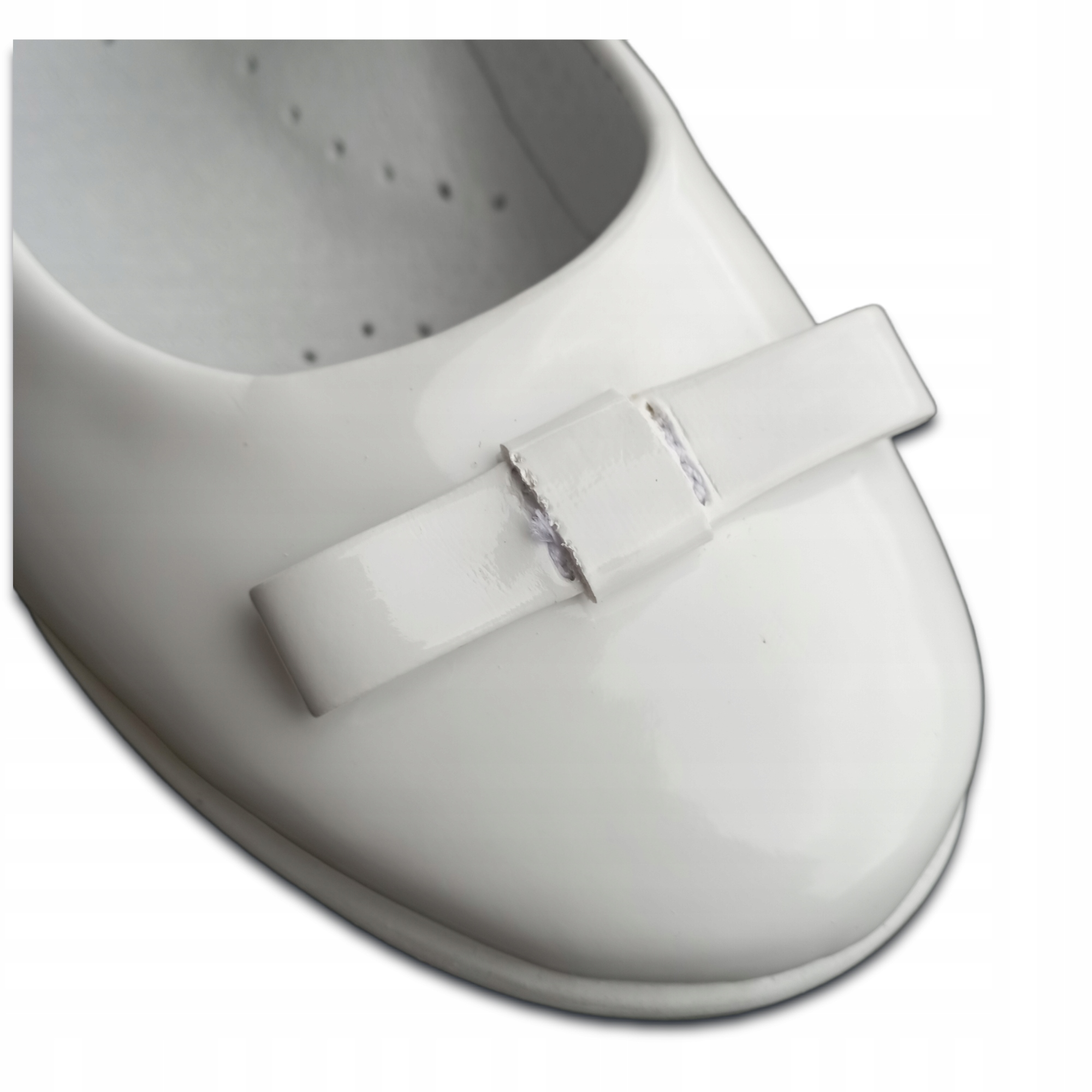 BUTY KOMUNIJNE BALERINKI BIAŁE RZEPY KORNECKI 31 Bohater brak