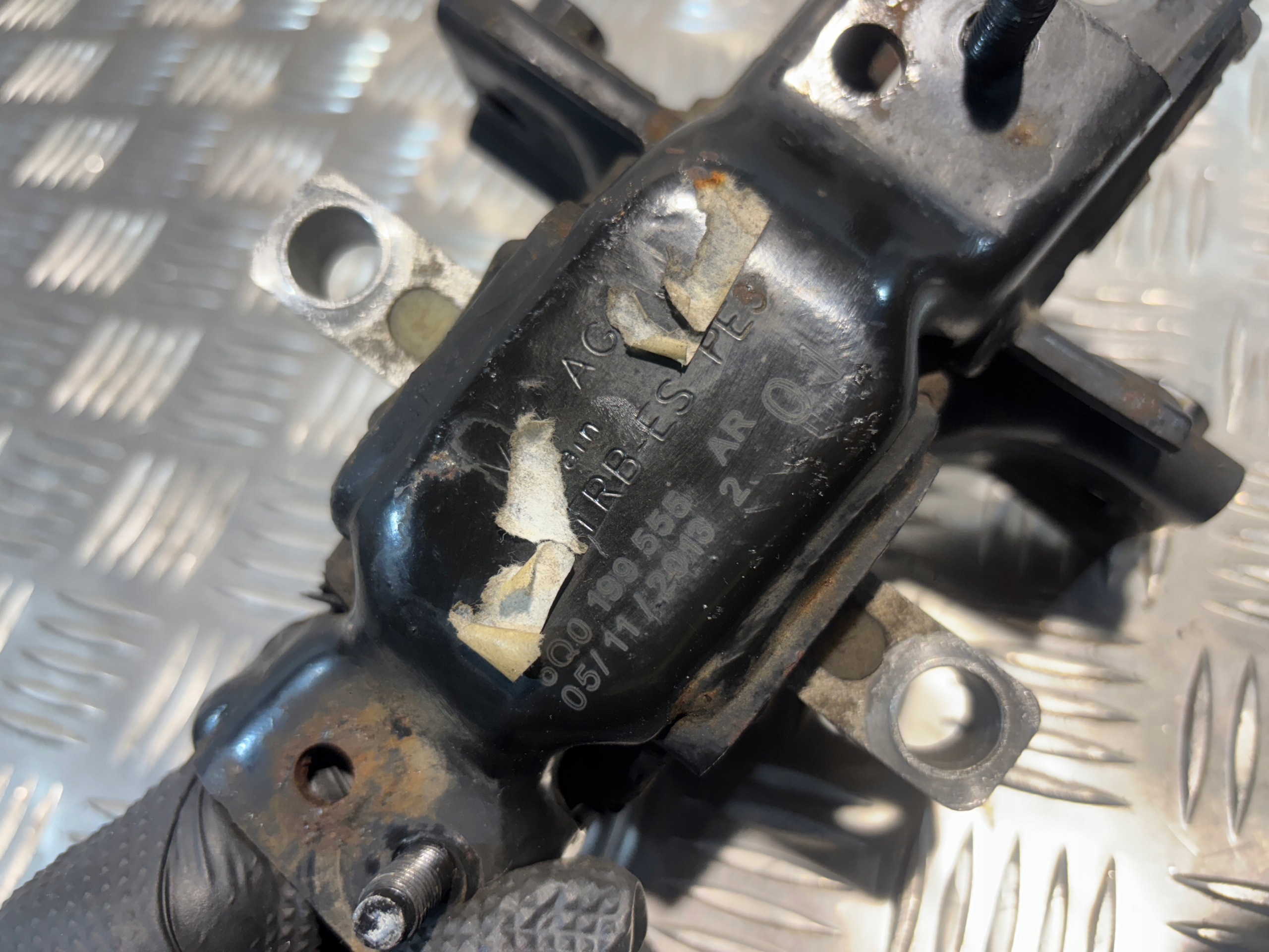 engine mount Seat Ibiza IV 4 1.2B 6Q0199555AR