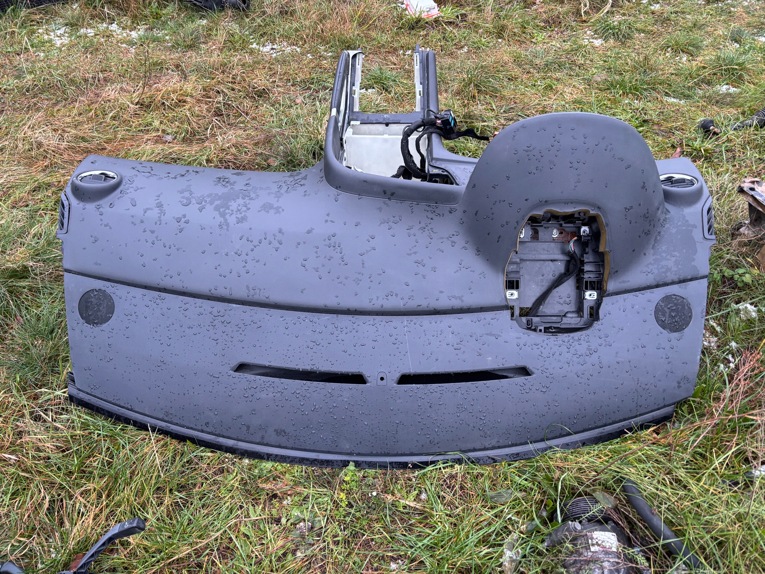 торпеда консоль peugeot 3008 и 2009- черный подушка подушки безопасности пассажира