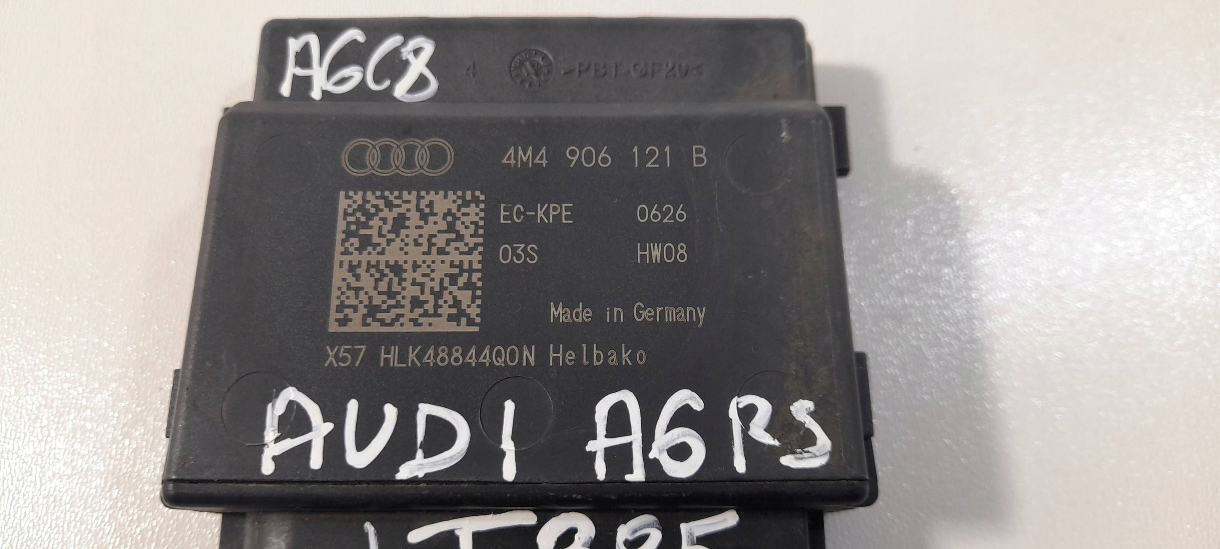 Audi RS6 C8 Bedienteil pompy des Kraftstoffsbehälters 4M4906121B (T385)