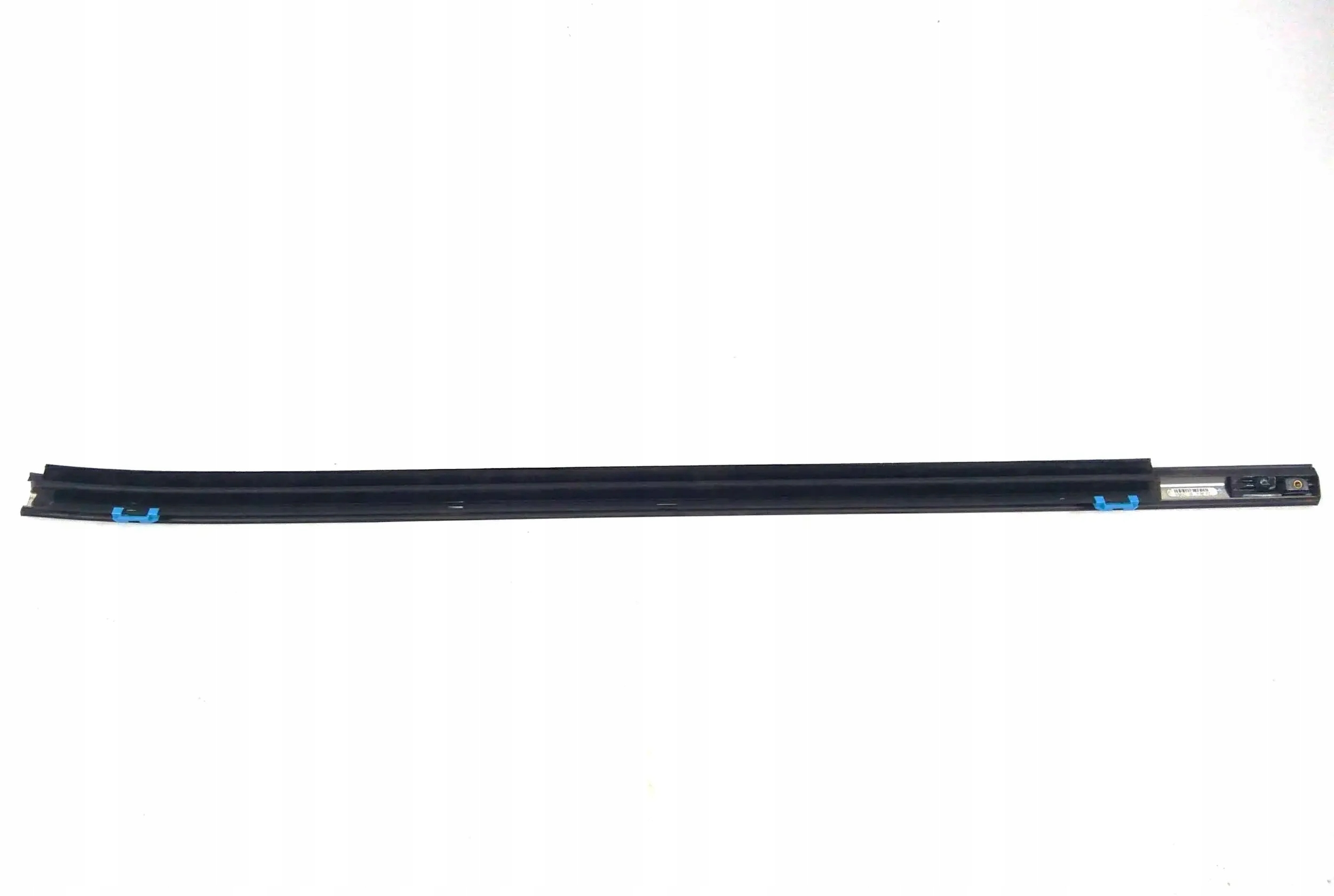 Chevrolet Silverado 1500 gasket moulding dust right front 2019+