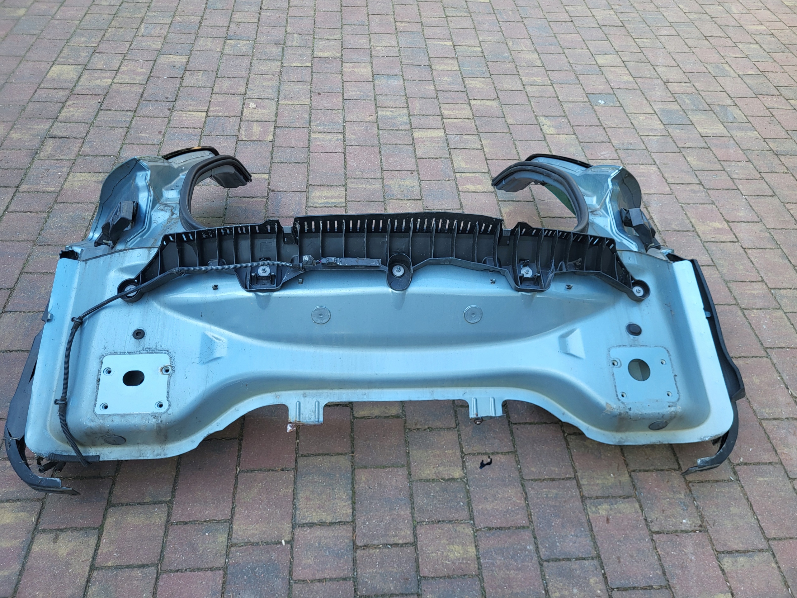 PAS TYL TYLNY CITROEN DS5