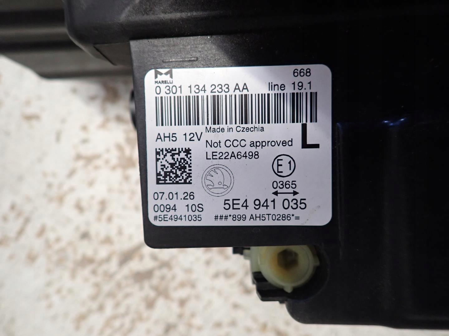 light front front left SKODA OCTAVIA IV LIFT 2024- FULL LED 5E4941035