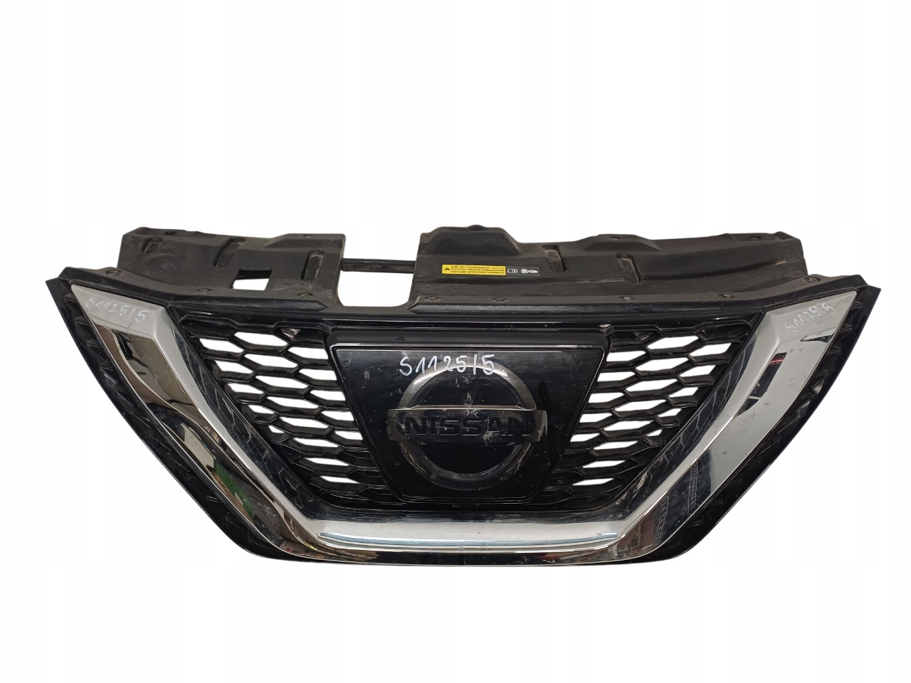 NISSAN QASHQAI J11 LIFT 17- GRILL GRIL ATRAPA 62890HV01A