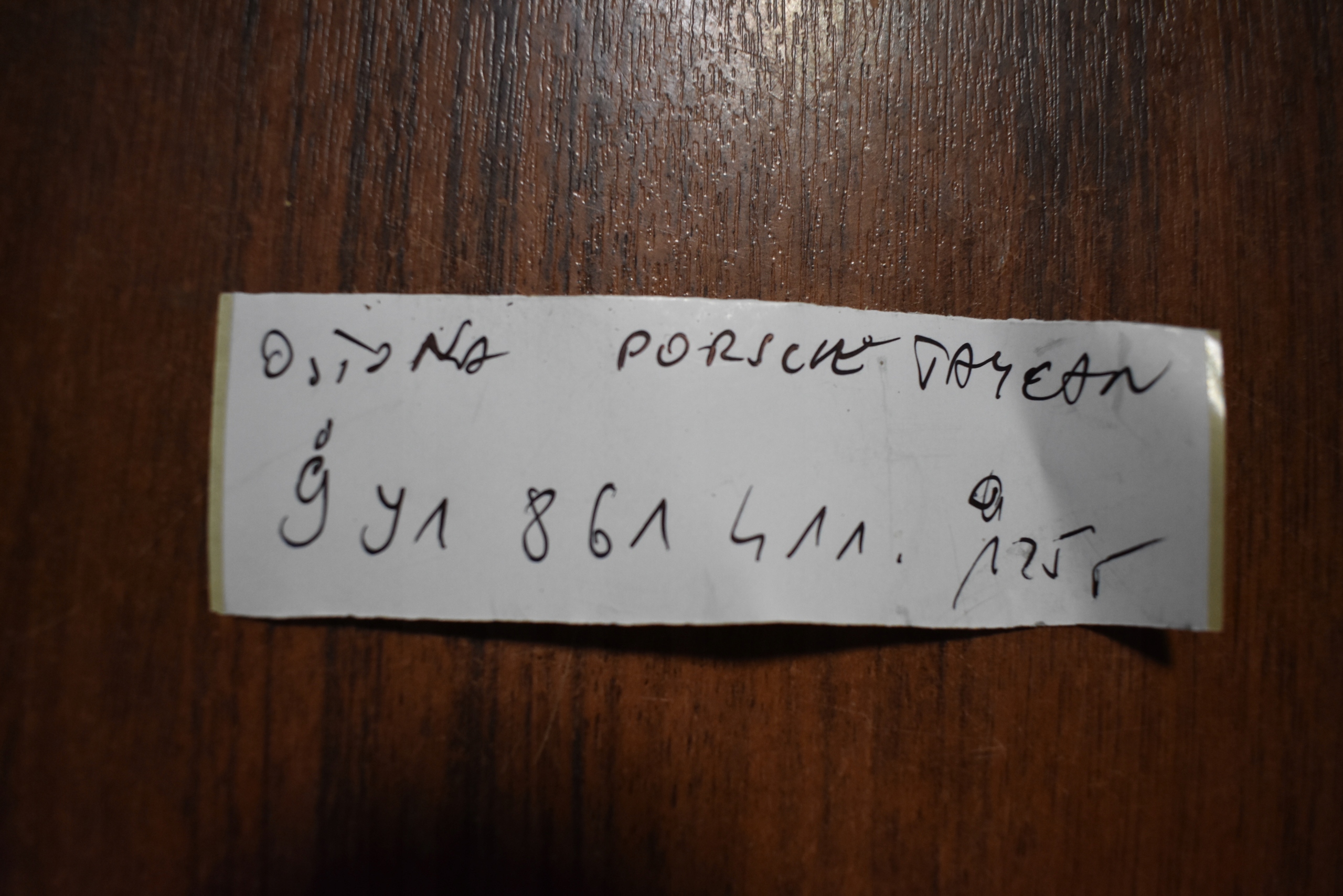 IDEALNA BLENDE ABDECKUNG PORSCHE TAYCAN 1