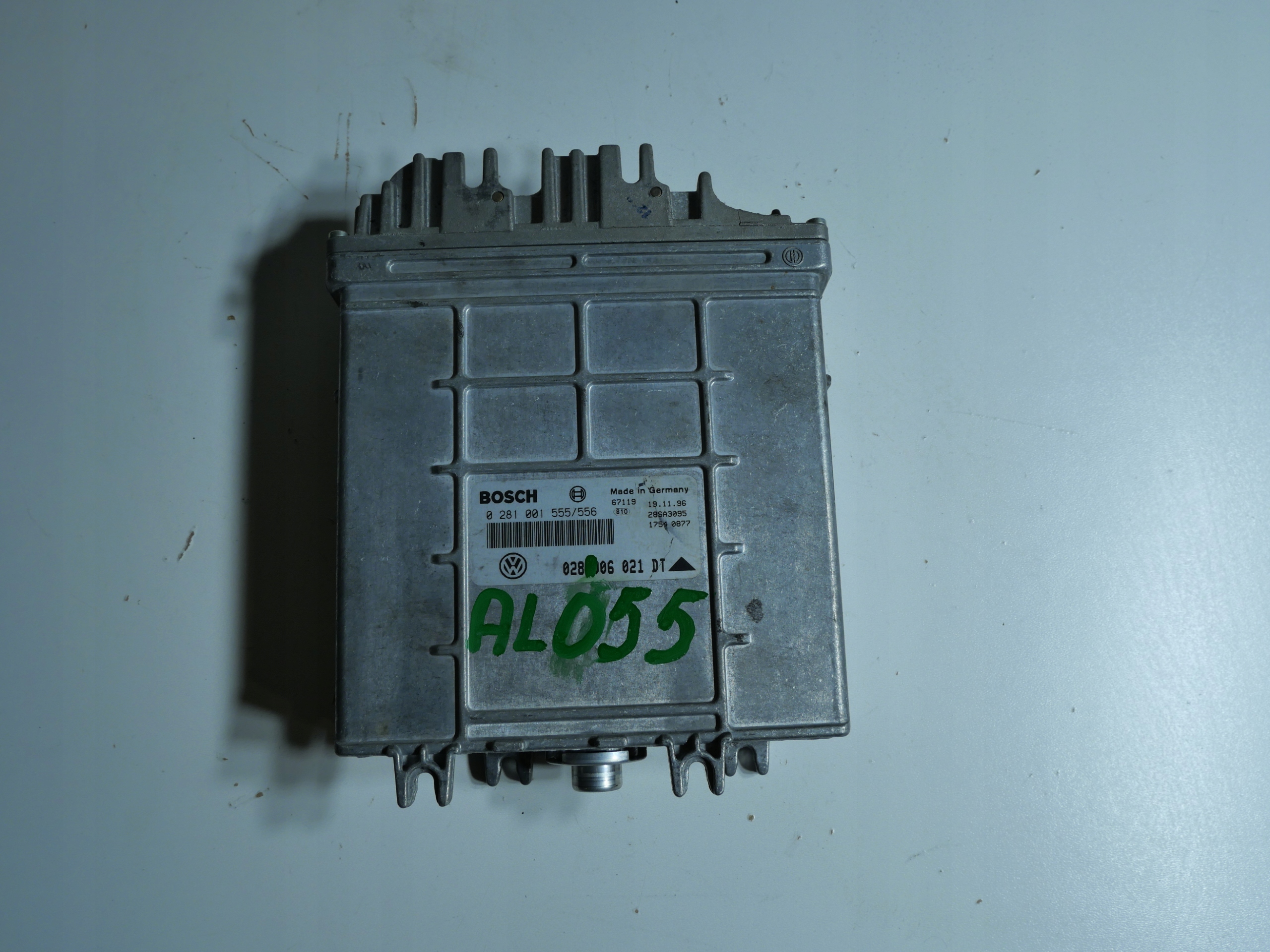 computer control unit VW 028906021DT