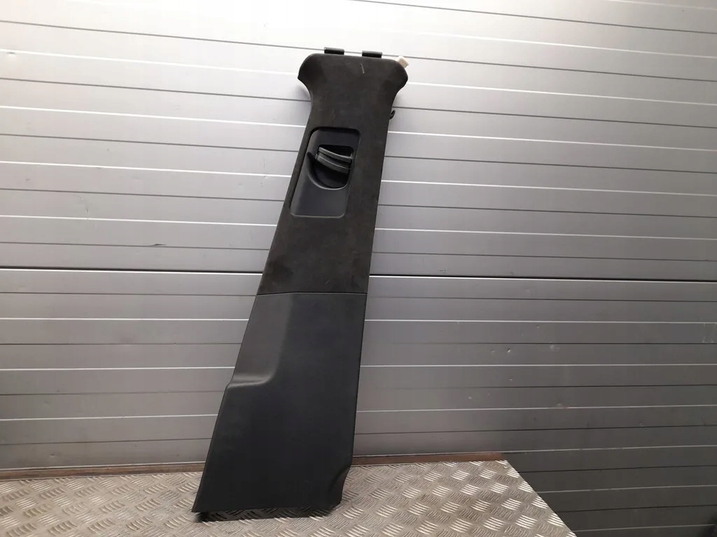 7P5867240CD - Porsche Cayenne (92A) після правої обшивки стійки