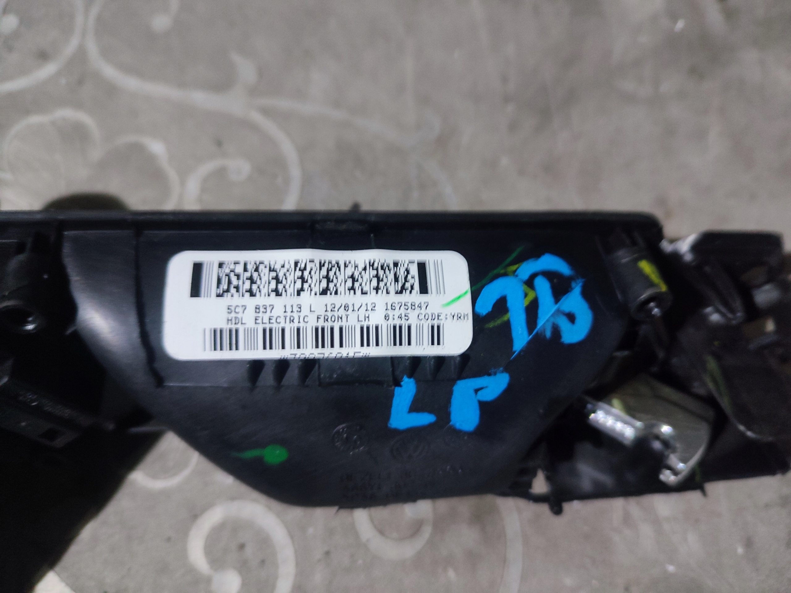 handle inner left front VOLKSWAGEN VW JETTA 6 VI 5C7837113L