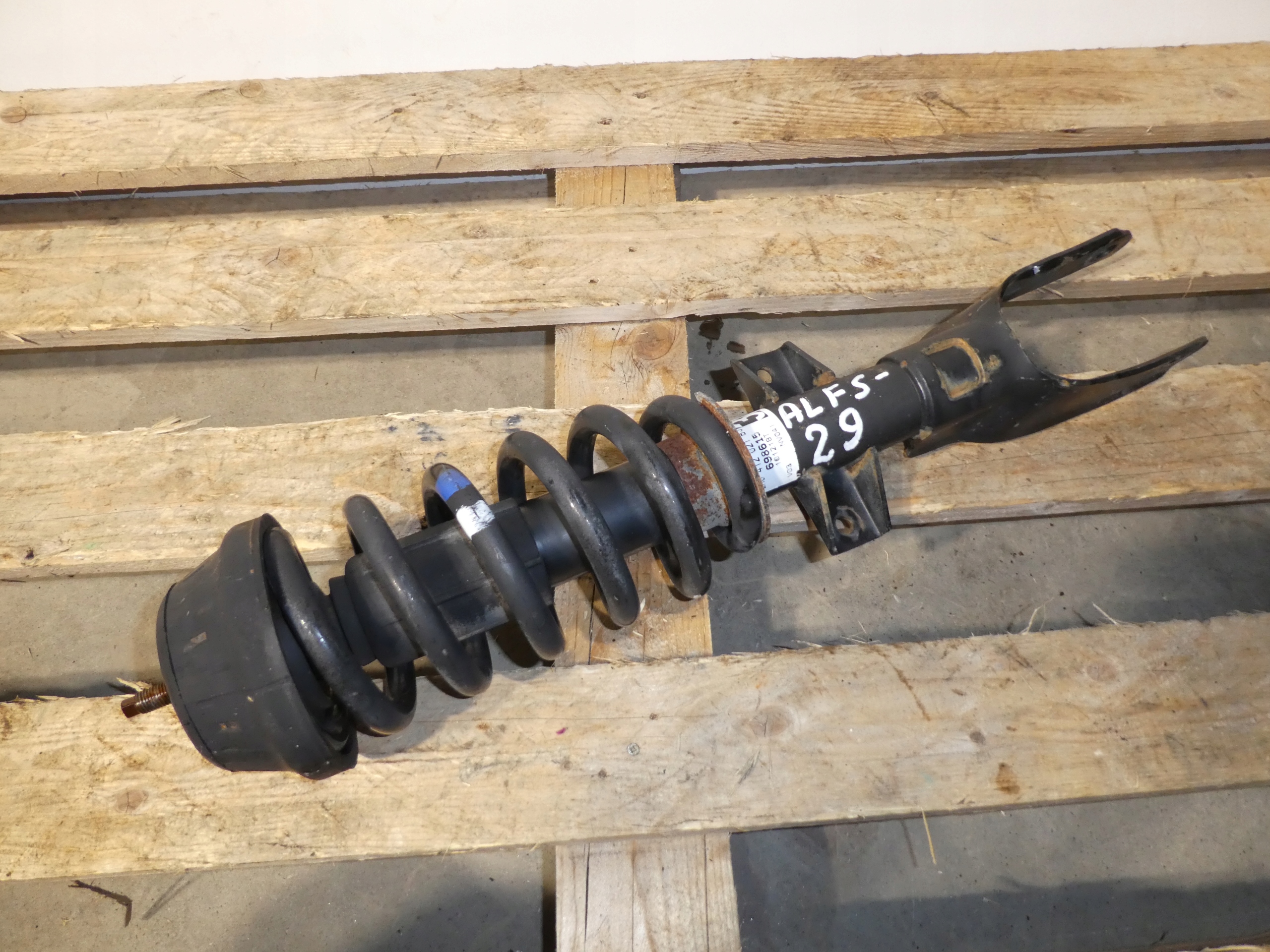 VW AMAROK shock absorber front 2H0412021BJ