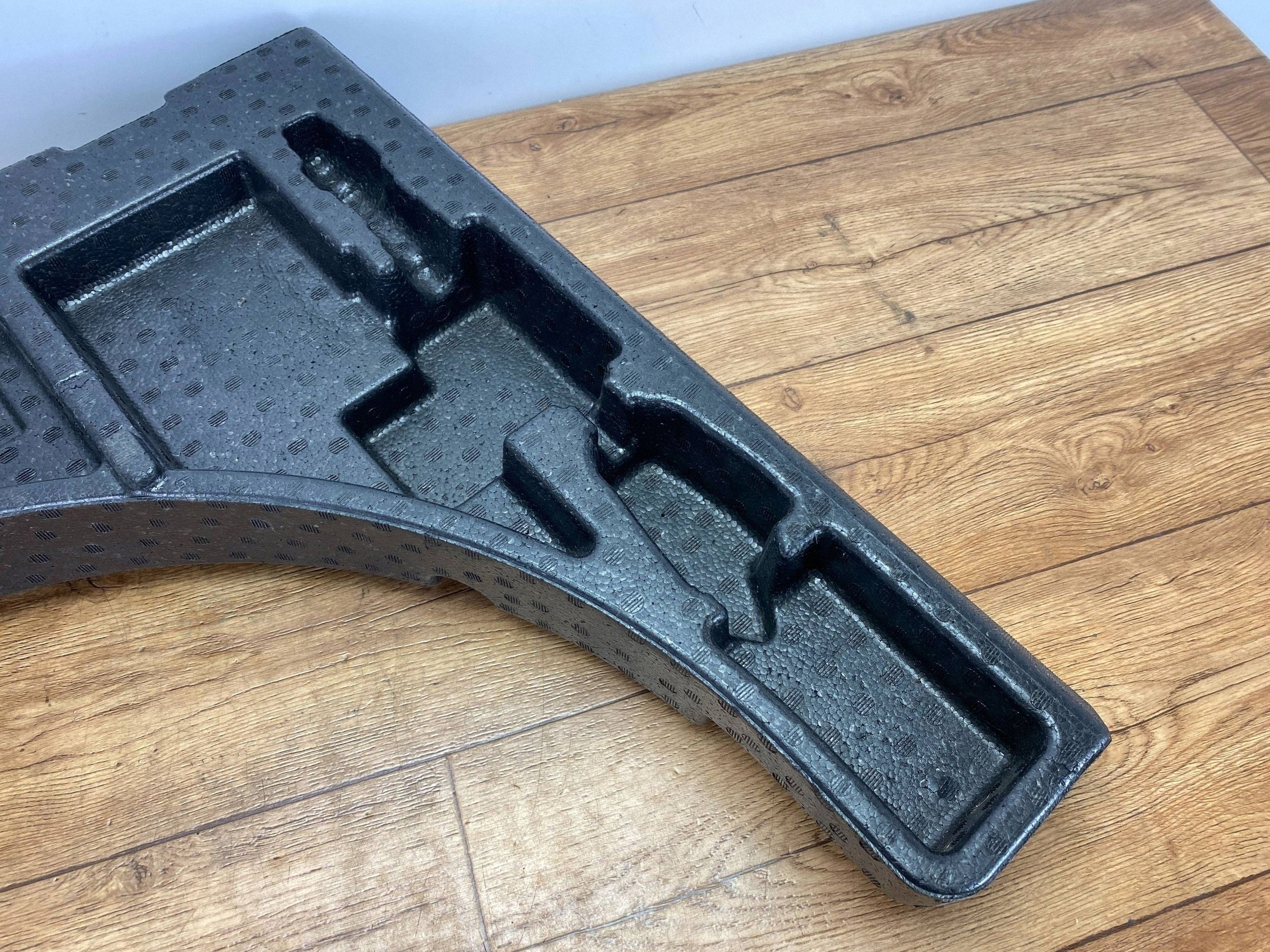 polystirene filling passenger compartment boot Ford Escape IV Kuga MK3 2020+