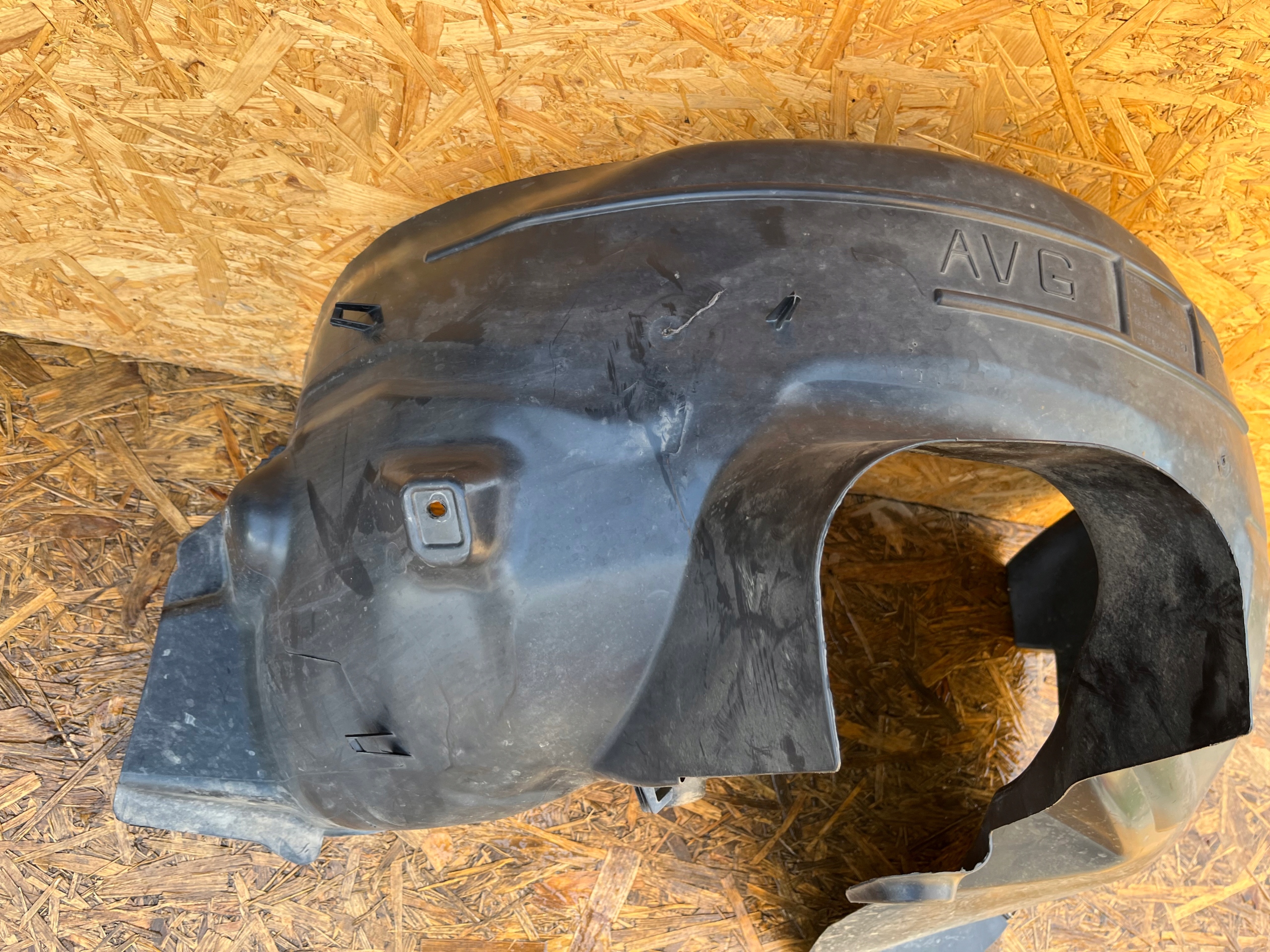 Citroen OE 9808363580 подкрылки
