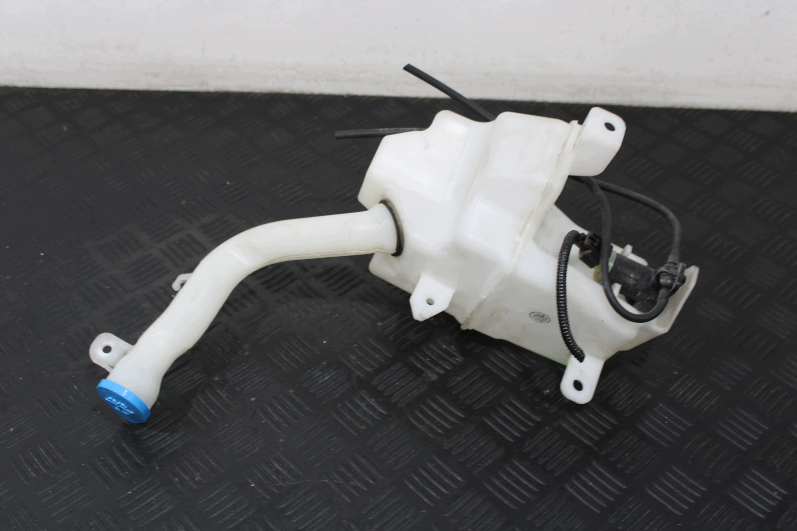 posude tekućine za pranje stakla HONDA HRV H-RV III 3 2021- 1,5H