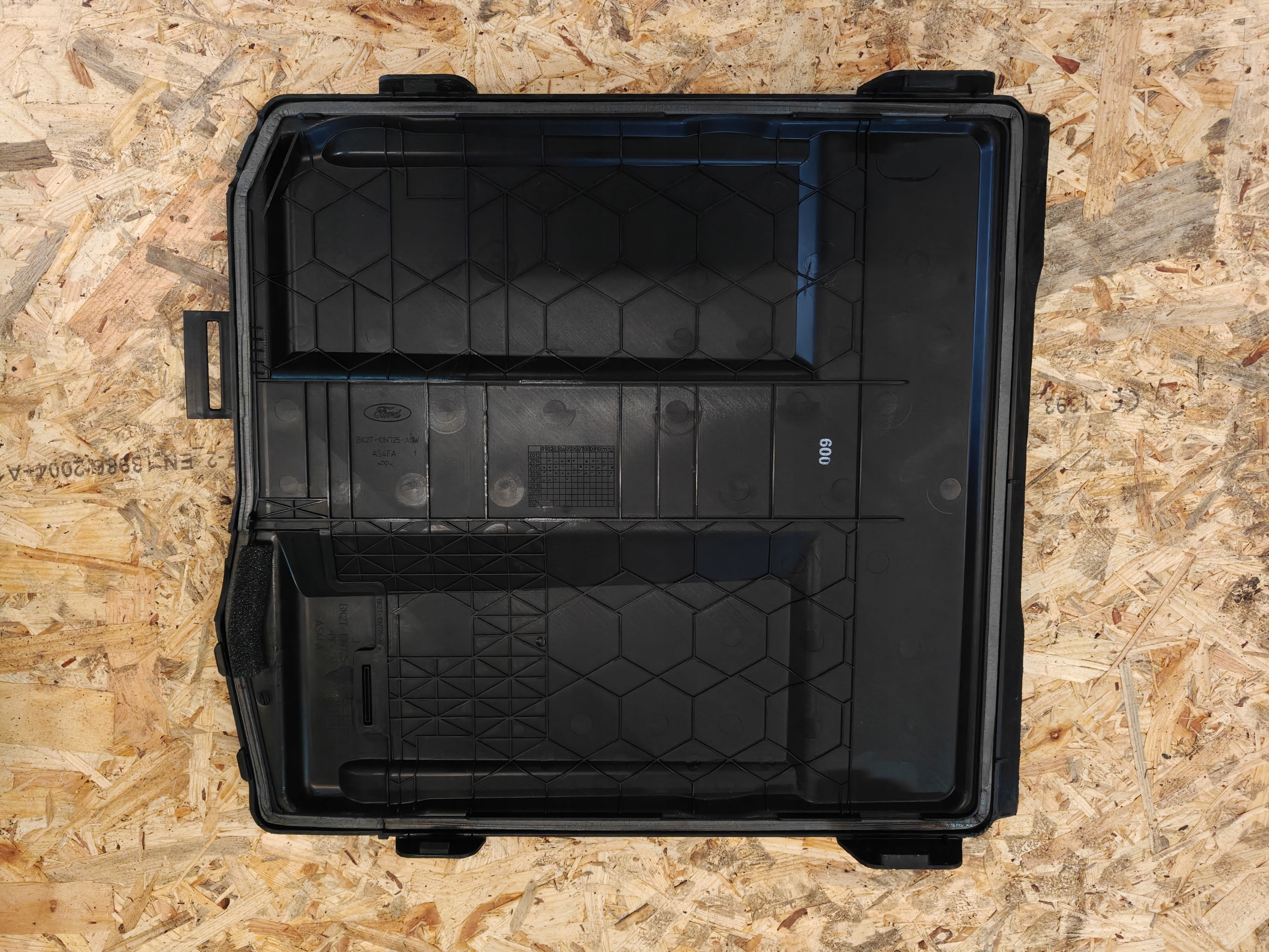 Obal držiak akumulátora FORD TRANSIT CUSTOM GK2T-10N669-A