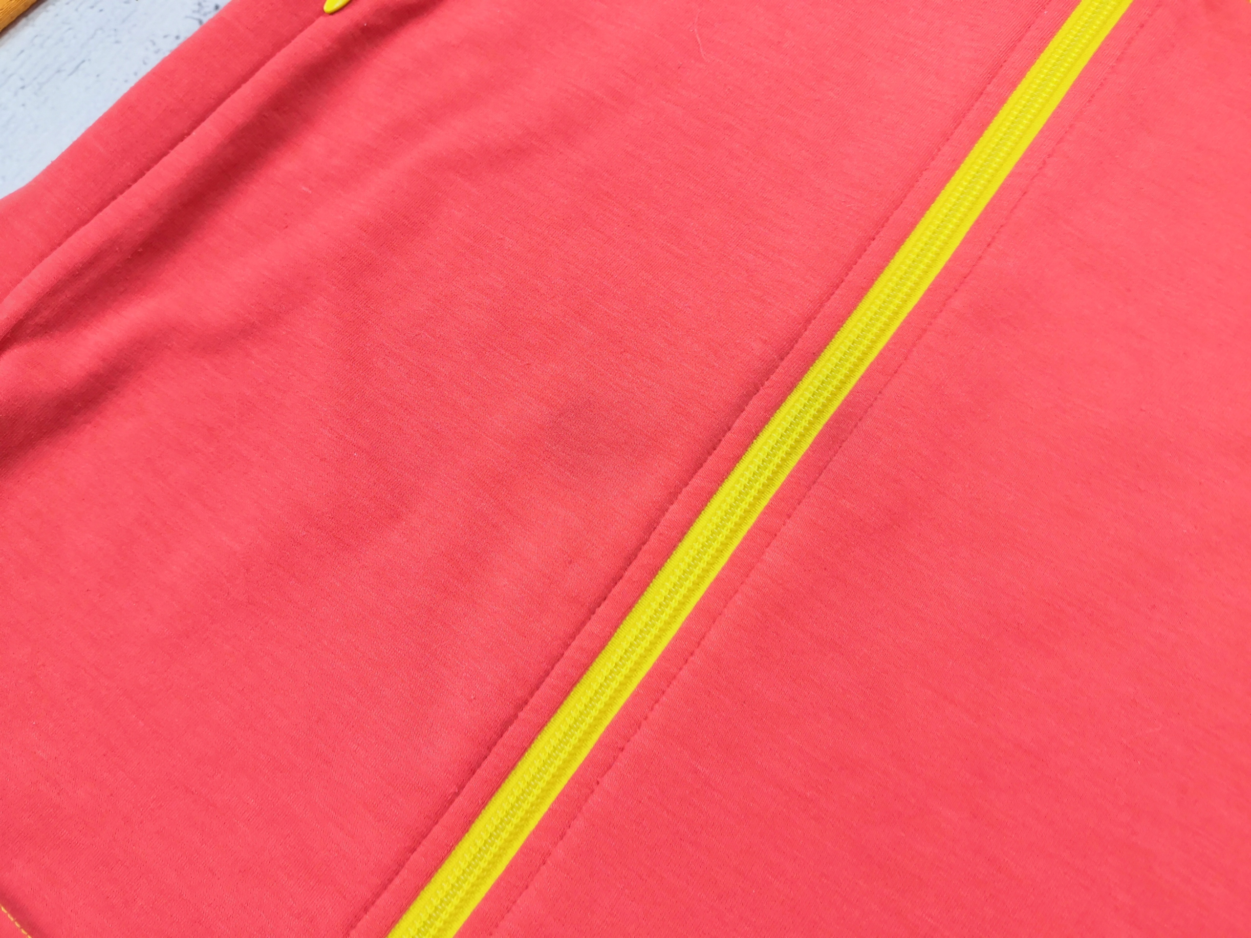 KARI TRAA 621398 DRI RELEASE DAMSKA BLUZA WEŁNIANA WEŁNA L Kolor pomarańczowy