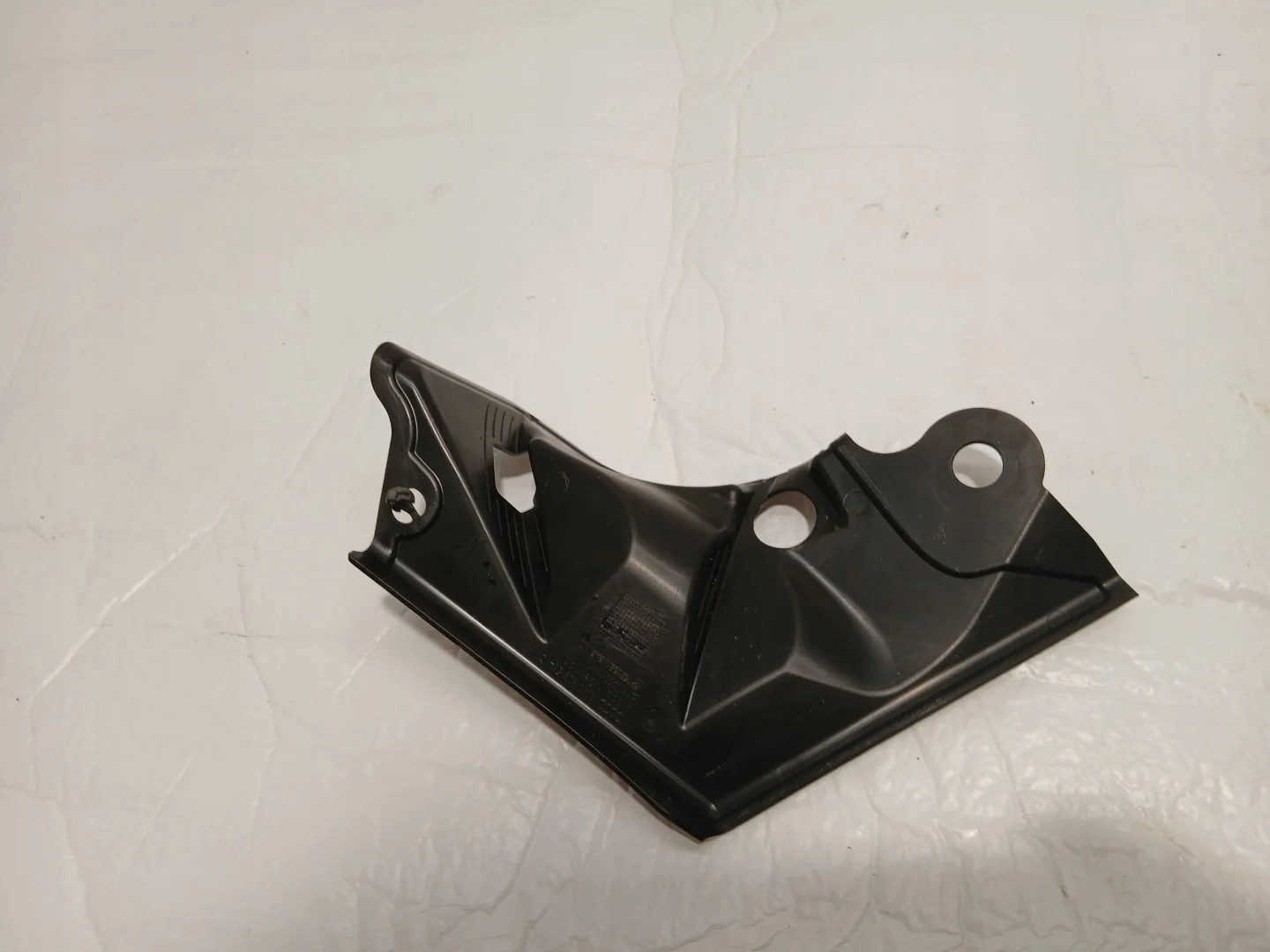 AUDI A4 B9 LIFT cover KIELICHA right 8W0806584C
