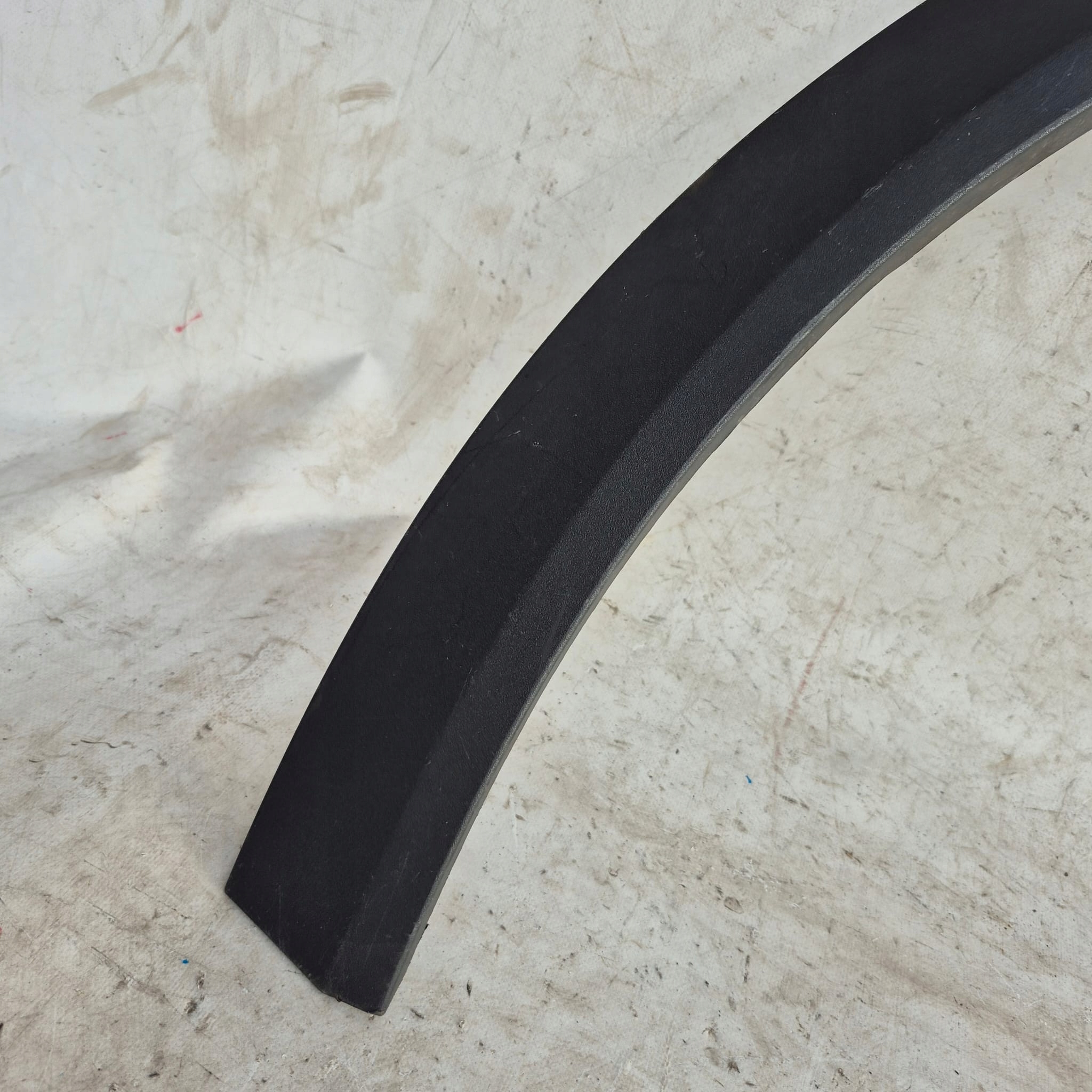 AUDI Q8 E-TRON 18-25 moulding cap left front