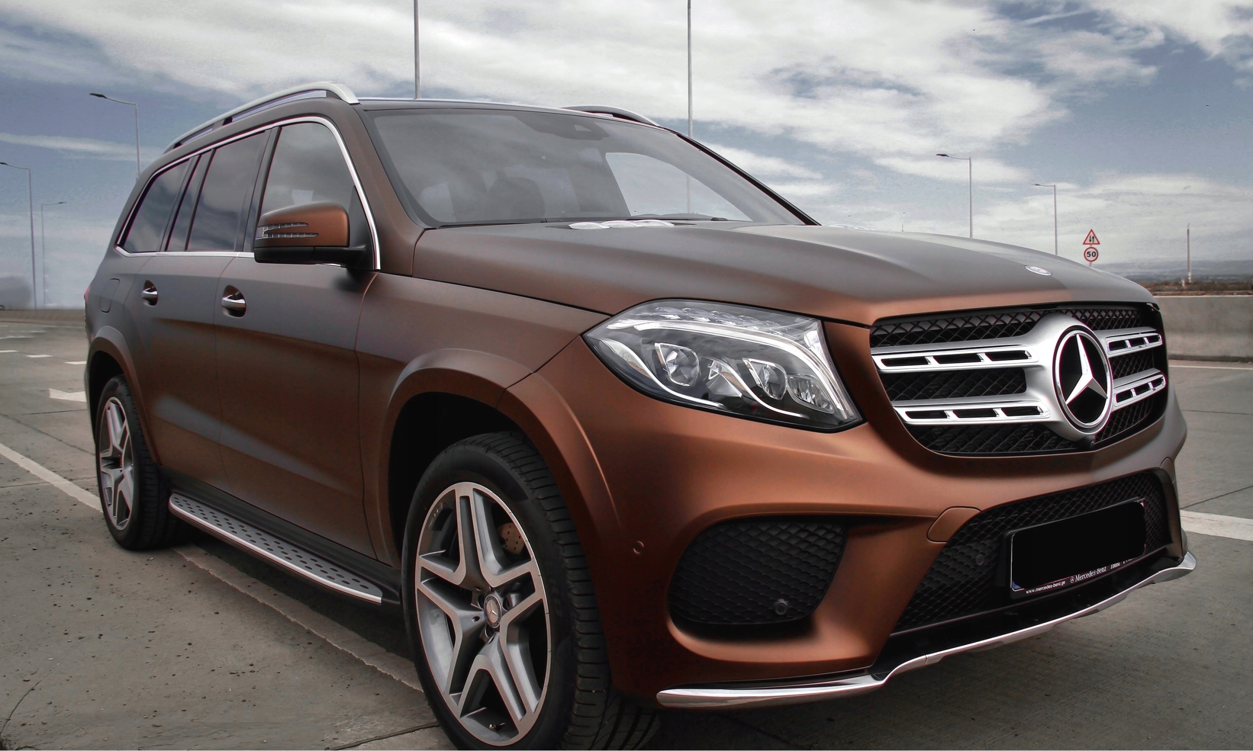 FOLIA BRĄZOWA SATYNA 20m x 152cm PERŁA BRĄZOWY CHROM MAT BRĄZ SAMOCHODOWA Producent New Vision