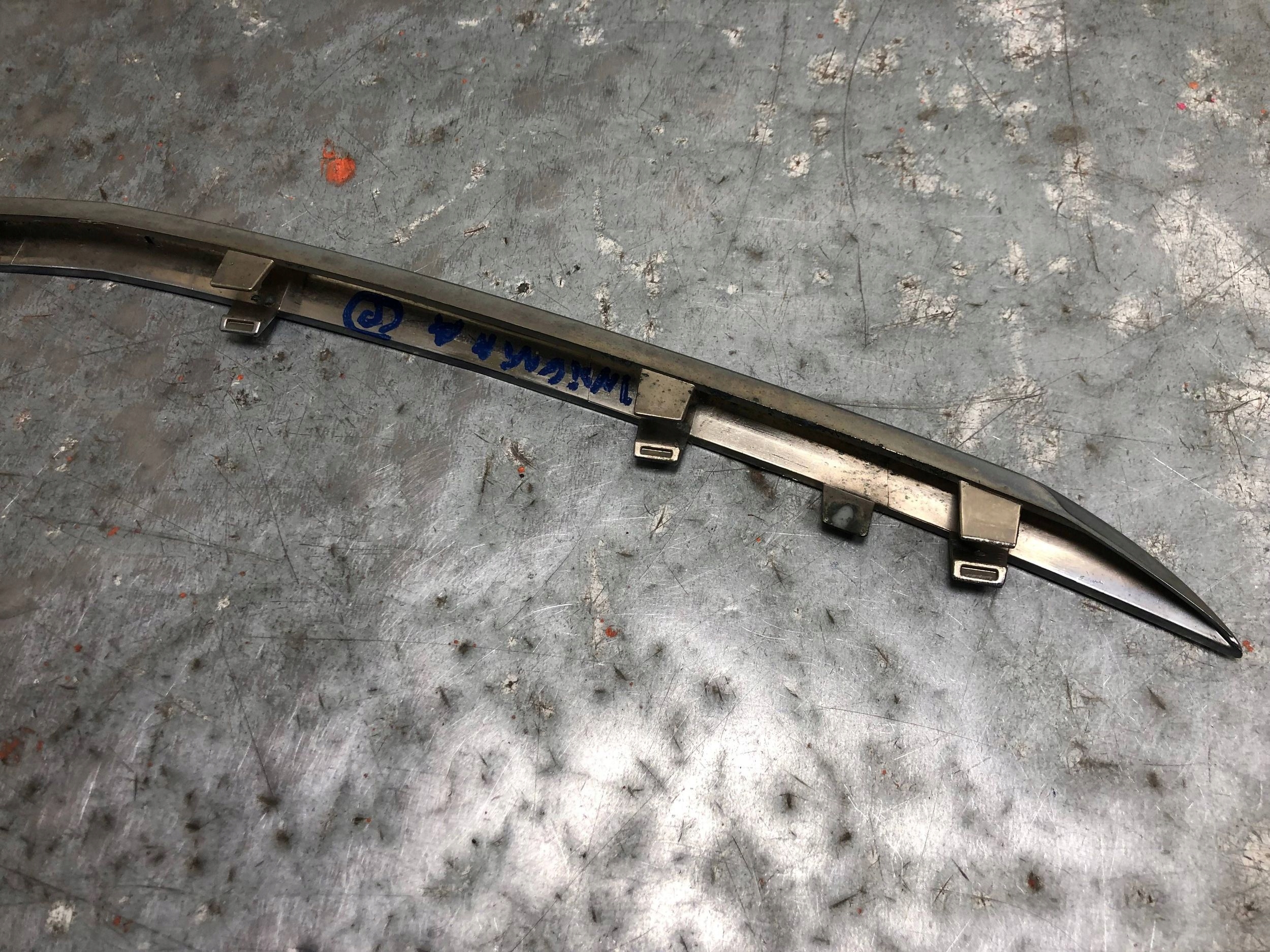 moulding CHROM GRILLA OPEL INSIGNIA A 13264457