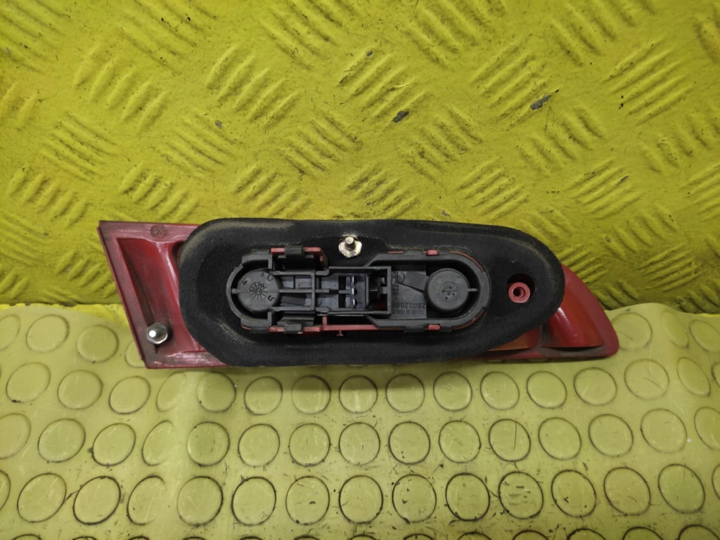 ALFA ROMEO 156 light right rear part to the bonnet