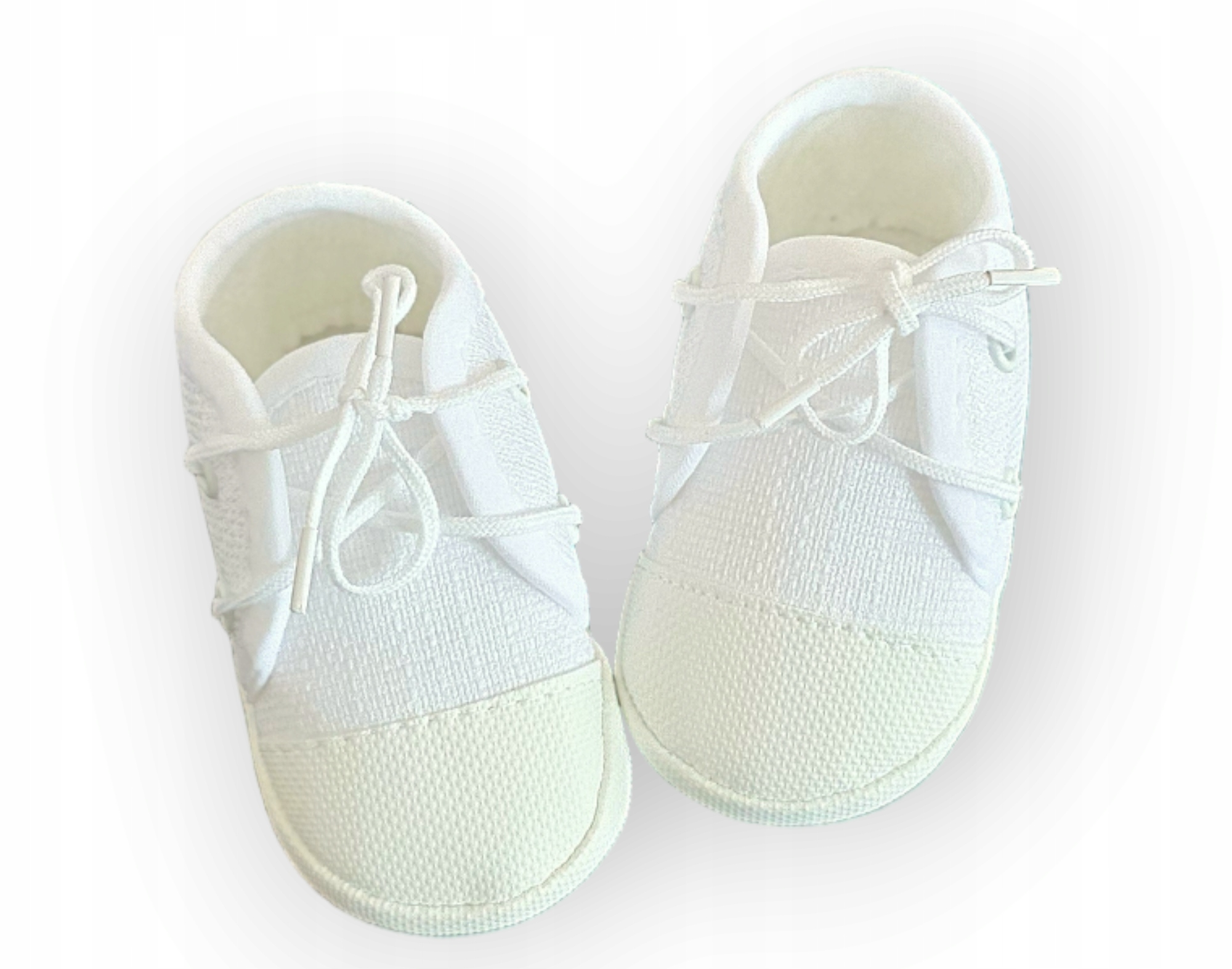 Trampki białe Oryginalne wiązane trampeczki dla chłopca 10 cm