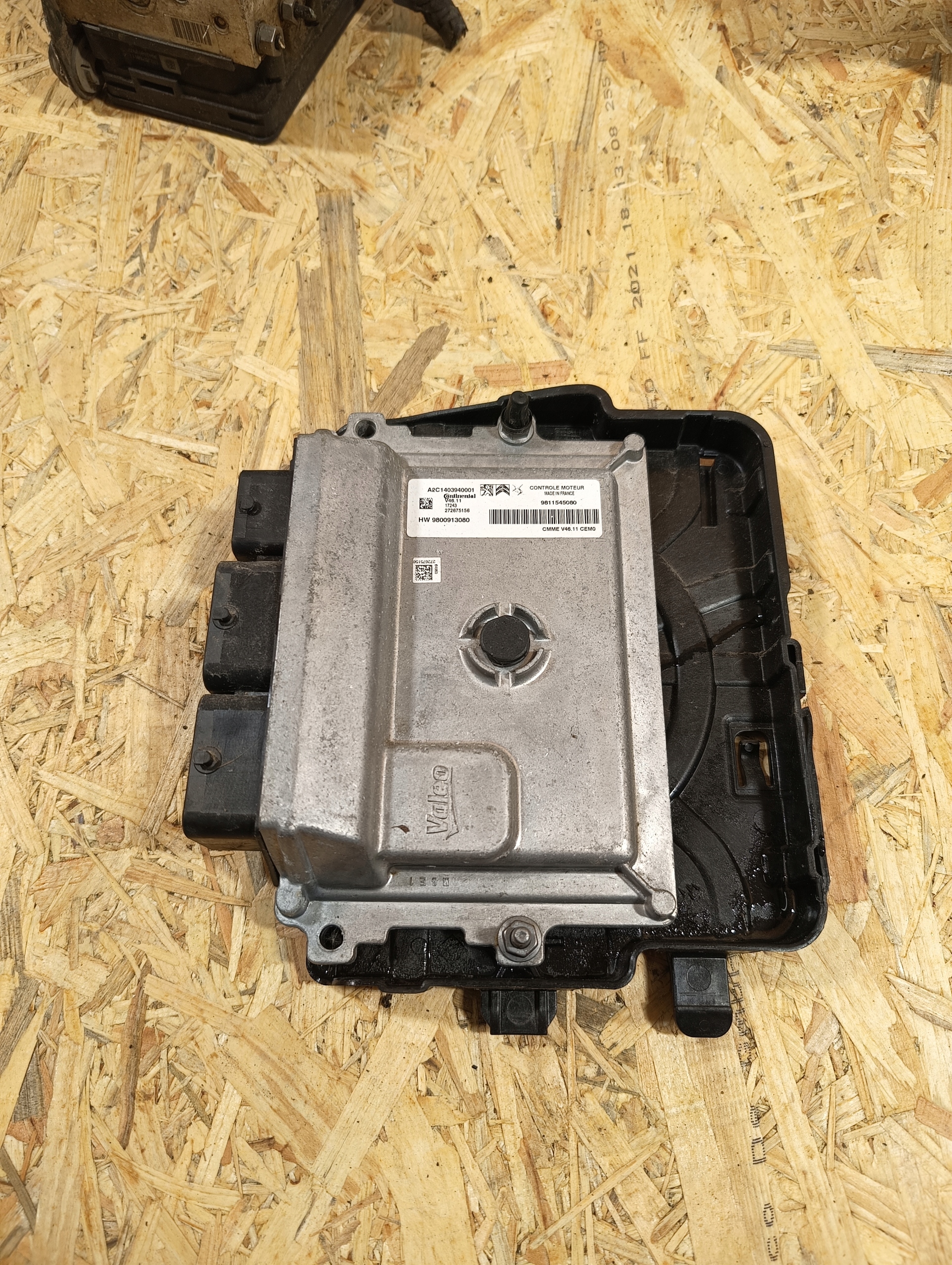 computer of the engine PSA 9811545080