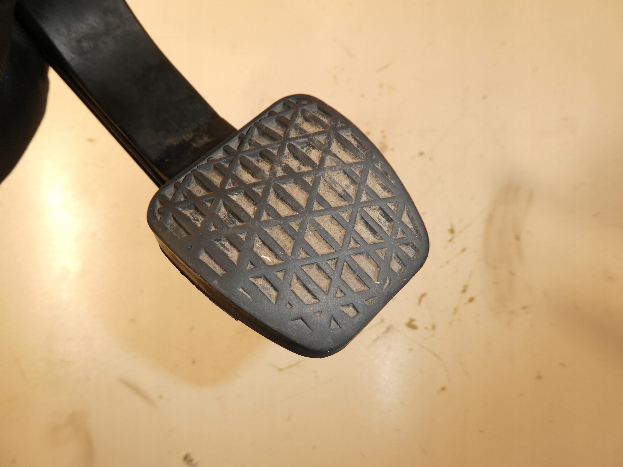 VW CRAFTER POMPA SPRZĘGŁA A9062900212 Producent części Volkswagen OE