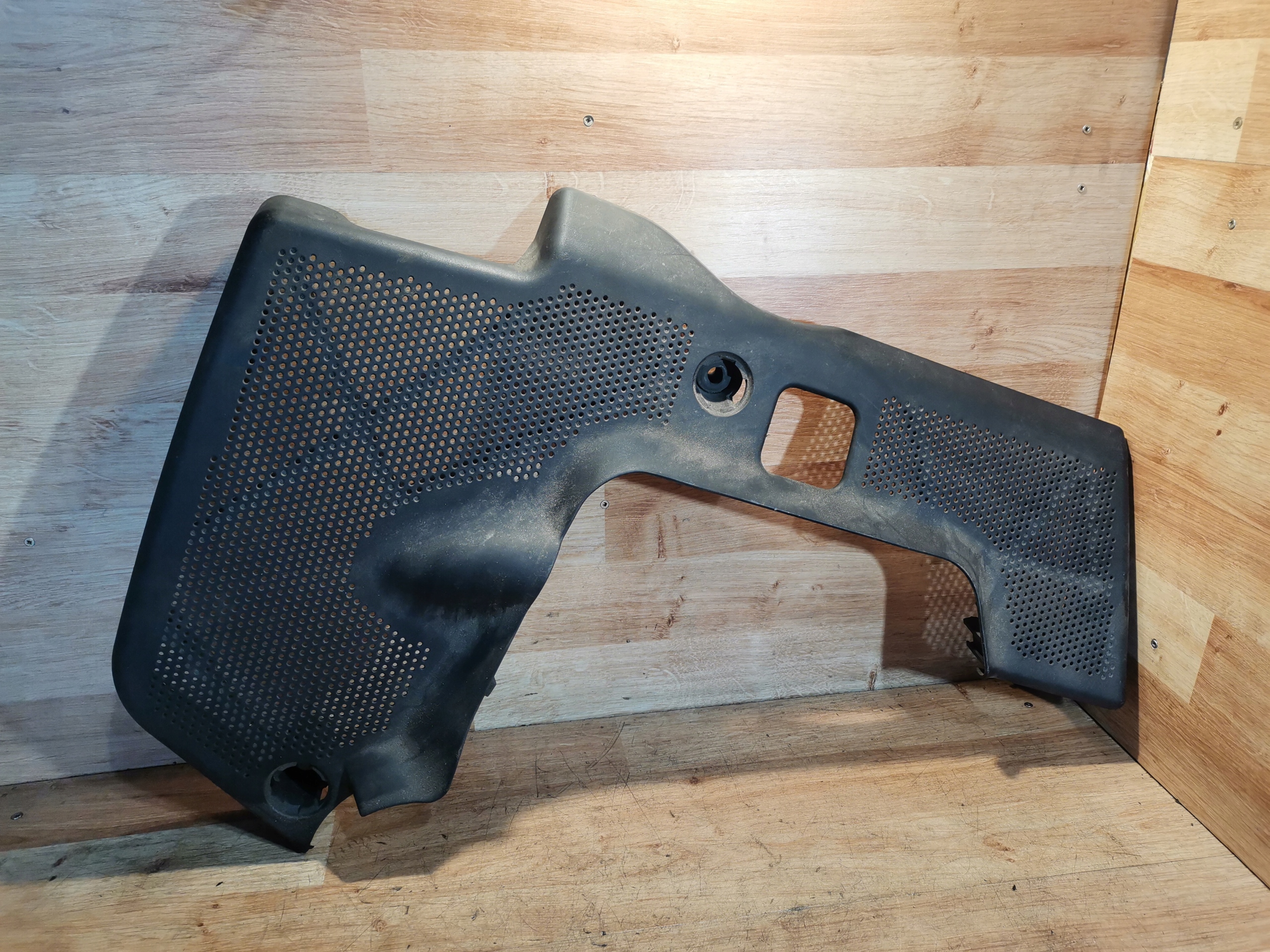 cover upper of the engine VW AUDI 1.6 SR 06A119518D