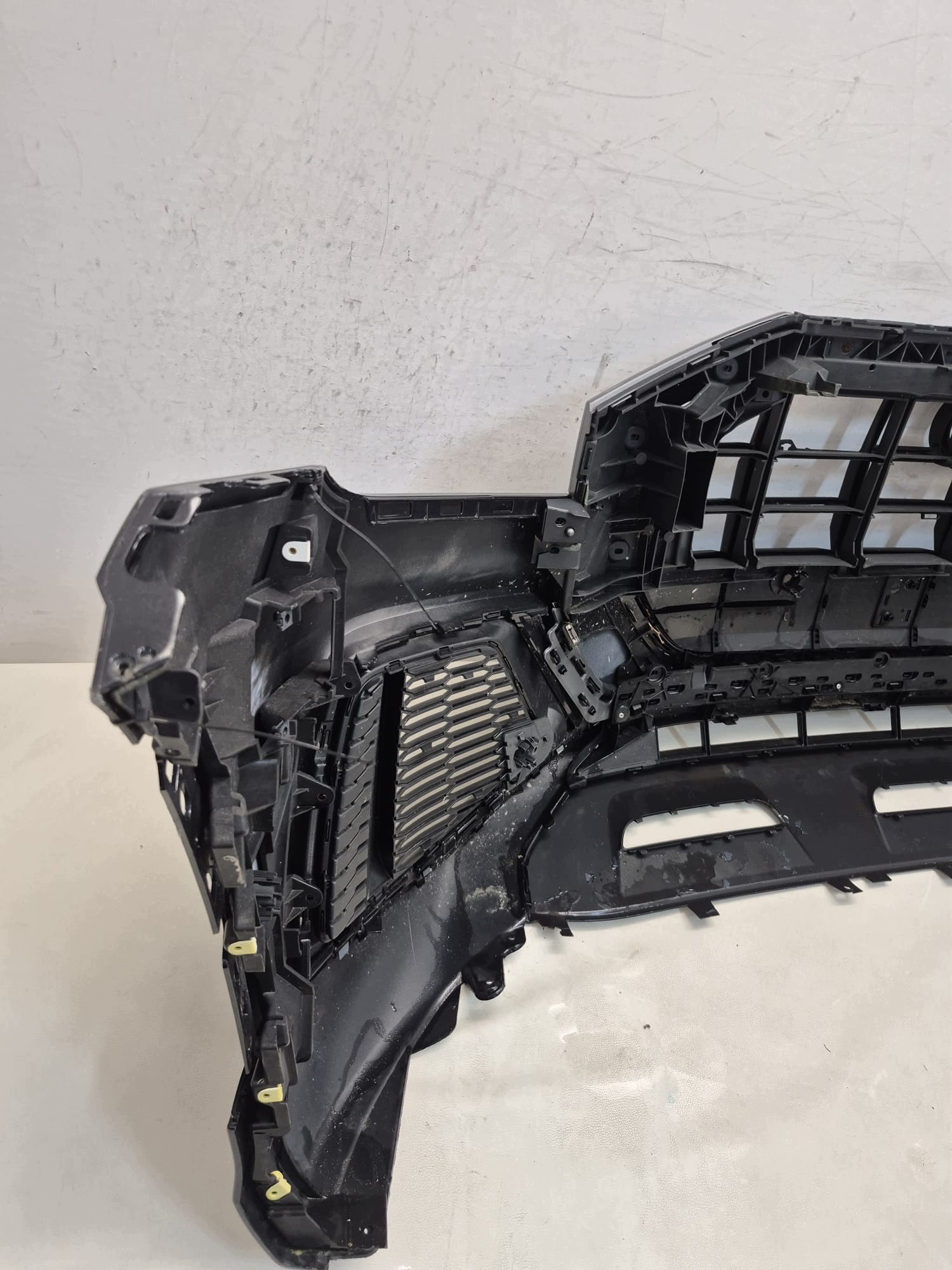 AUDI Q8 4M8 S-LINE 18- bumper front front grill grid PDC 4M8807437D