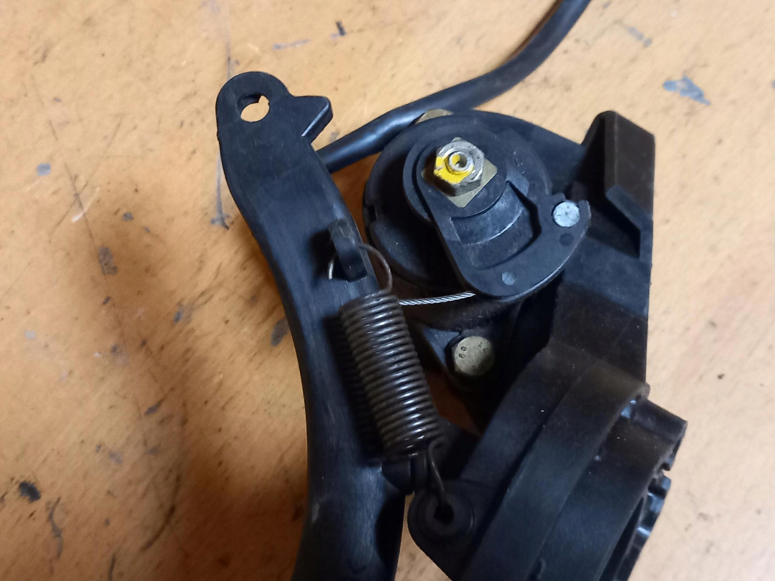 potentiometer Gas BMW SERIA 3 E46 2.0D M47 2245690 97-05