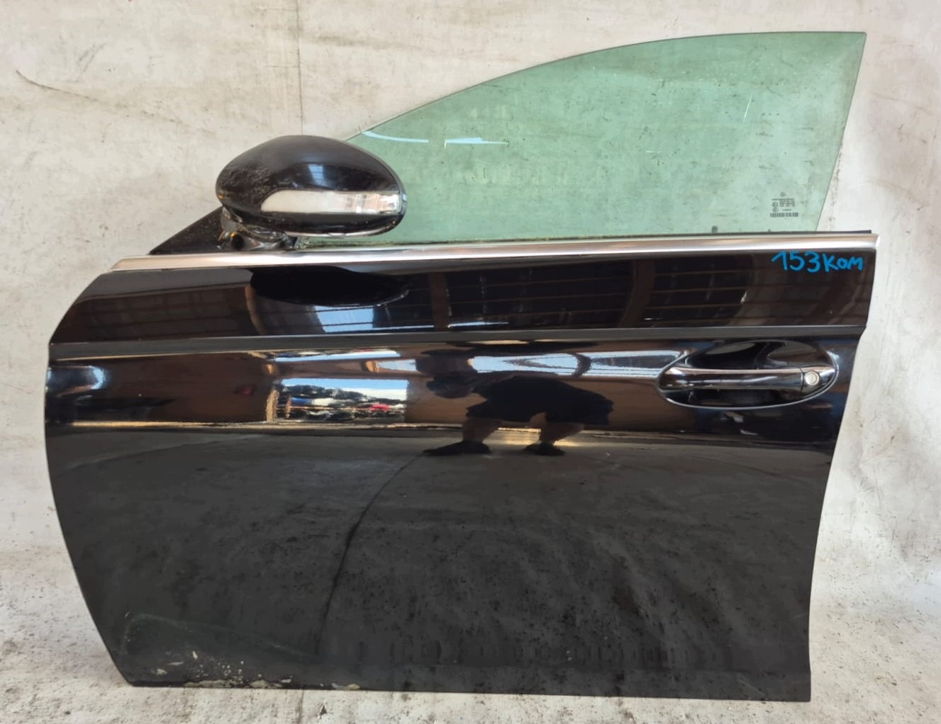 MERCEDES CLS W219 04- door left front front complete