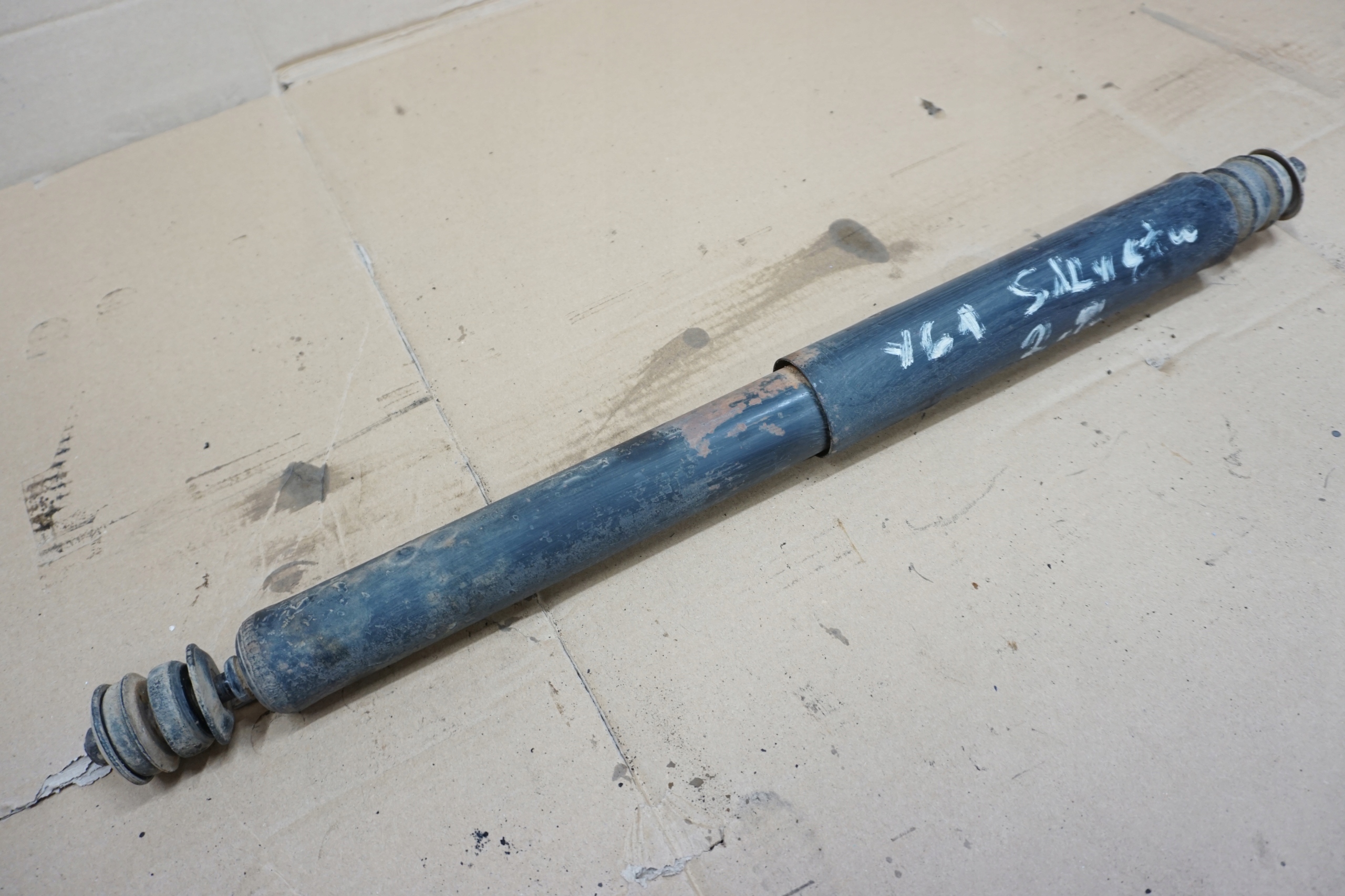 Патрульный амортизатор поворота GR Y61 2,8 TDi