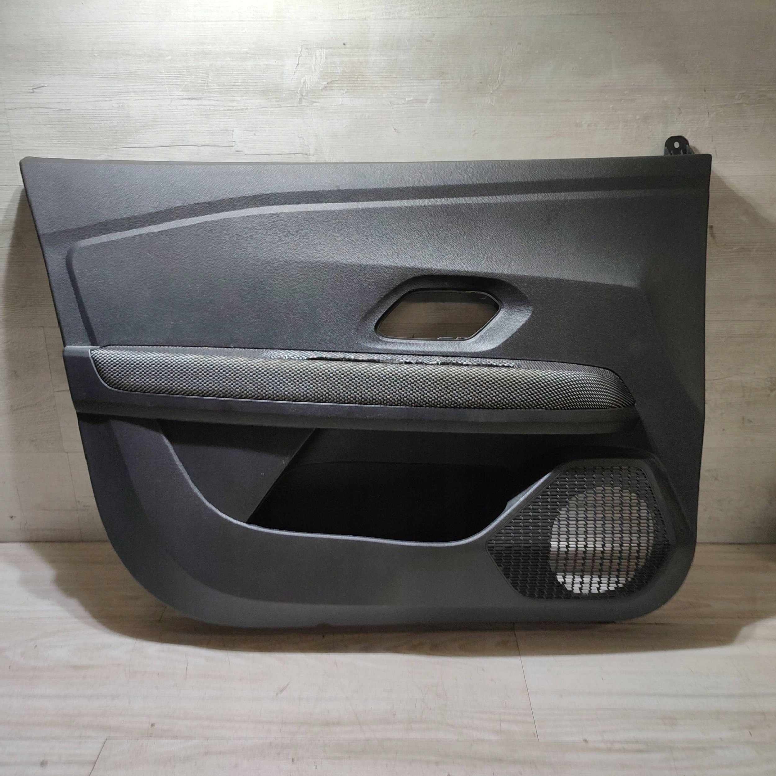 side door przednich front side left Dacia Jogger 809001349R