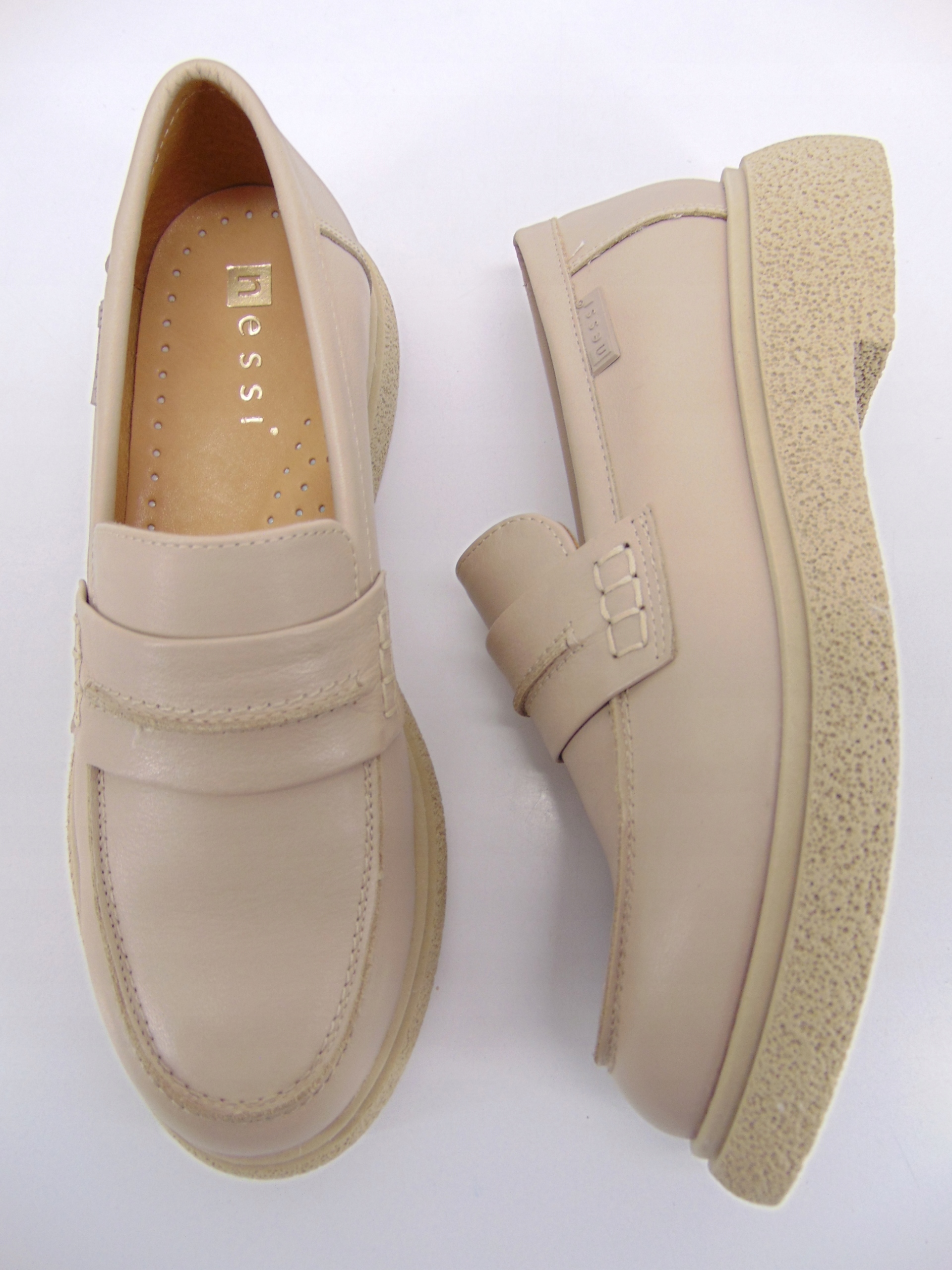 Nessi mokasyny 23426 02 skóra beż 40 Kod producenta 23426