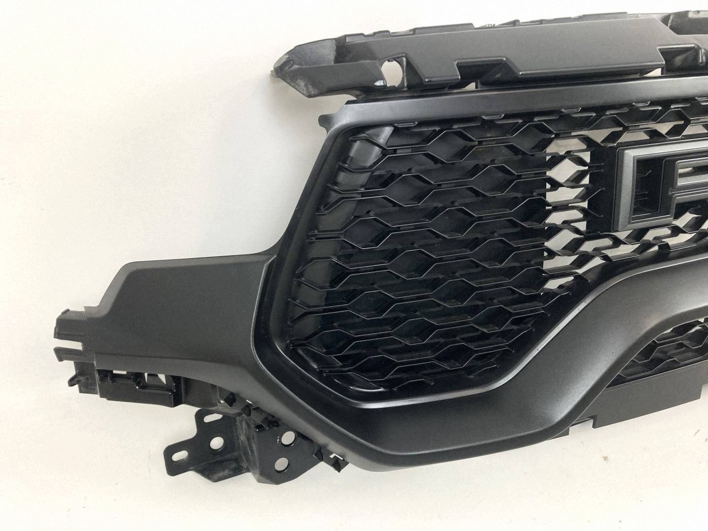 Ram 1500 TRX 2021-2024 grill grille radiator