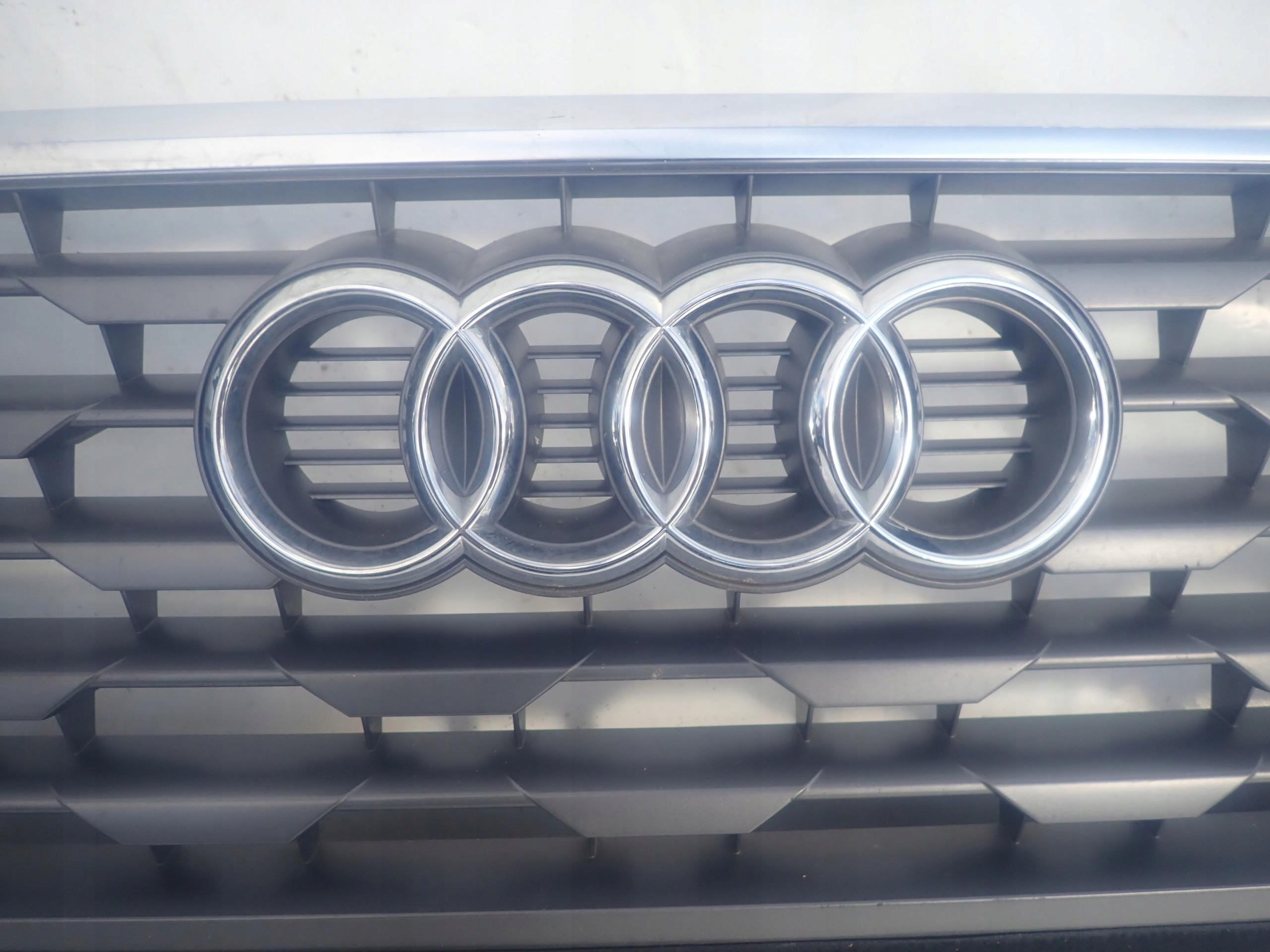 AUDI Q2 81A 16-> grill grille radiator
