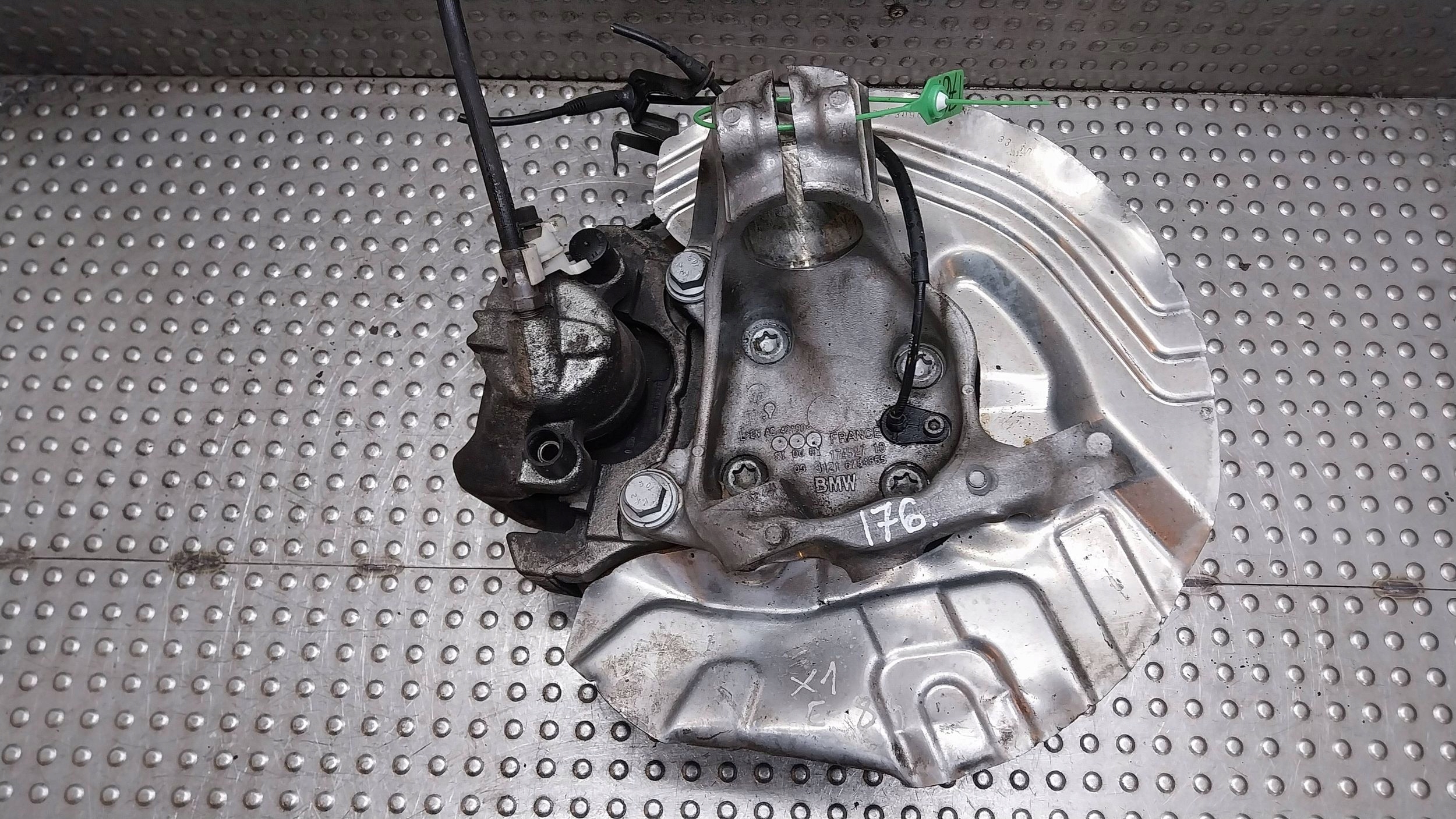 otoč čepu třmen levý předek KPL 6784865 BMW X1 E84 SDRIVE