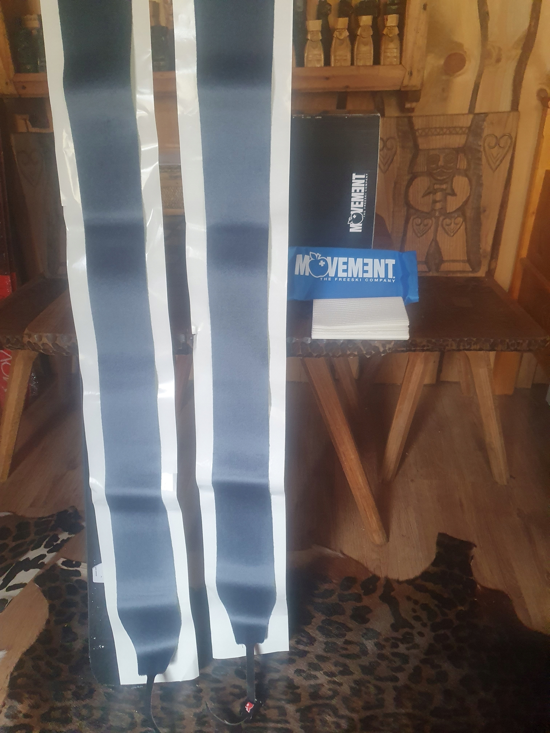 komplet MOVEMENT,logic,86,169cm+ foki skitour-freeride NOWKI Kolor dominujący wielokolorowy