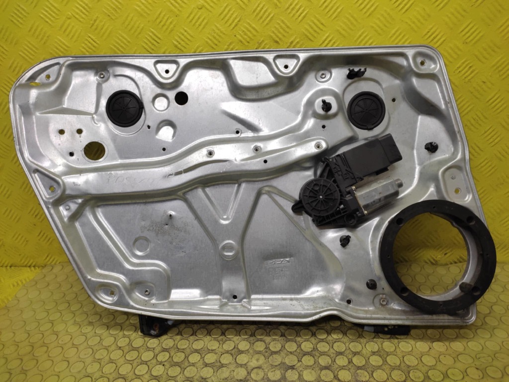VW PASSAT B5 window regulator left front 3B1837461