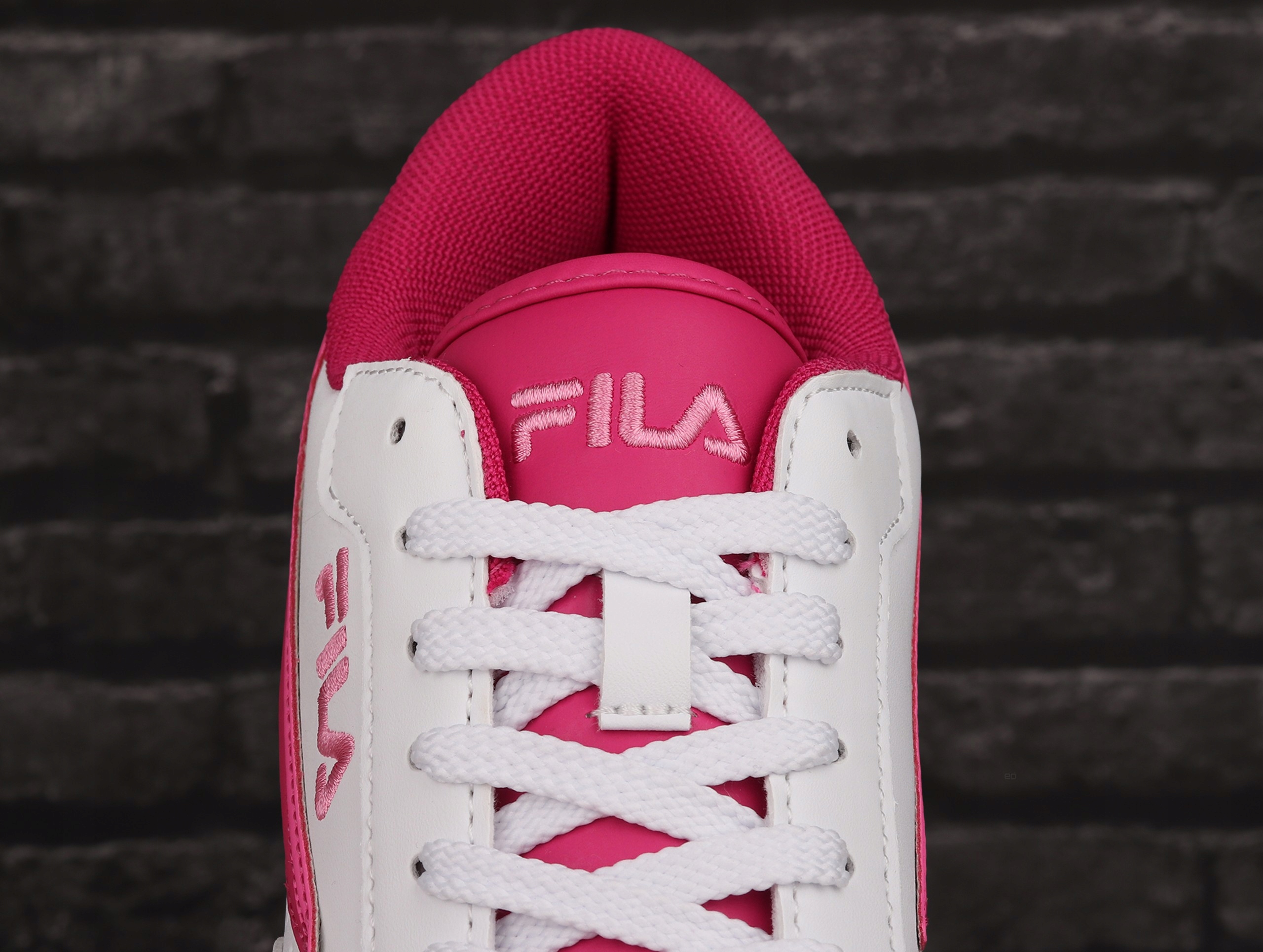 Buty, sneakersy Fila ORBIT TEENS WHITE FUCHSIA PURPLE FFT001413270 Rozmiar 38