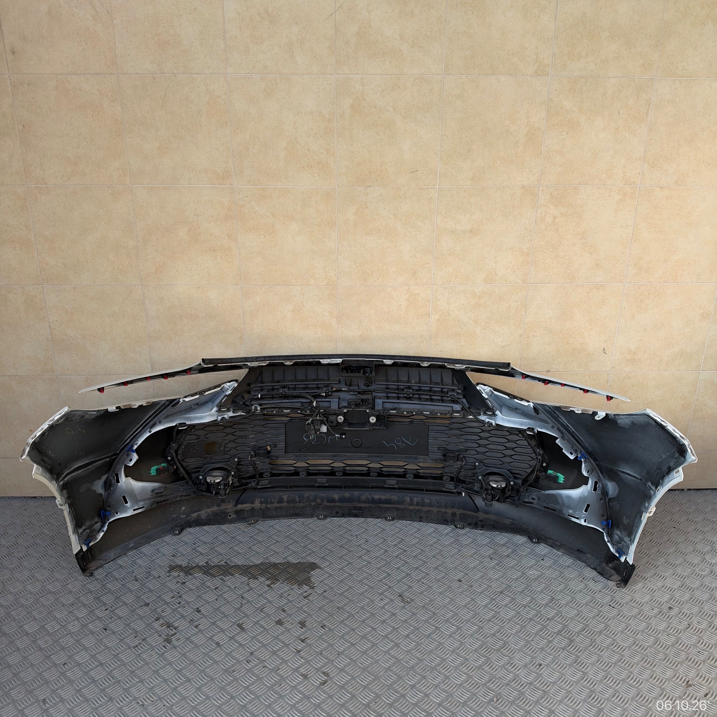 front bumper complete TOYOTA C-HR II 2024 year 4 PDC
