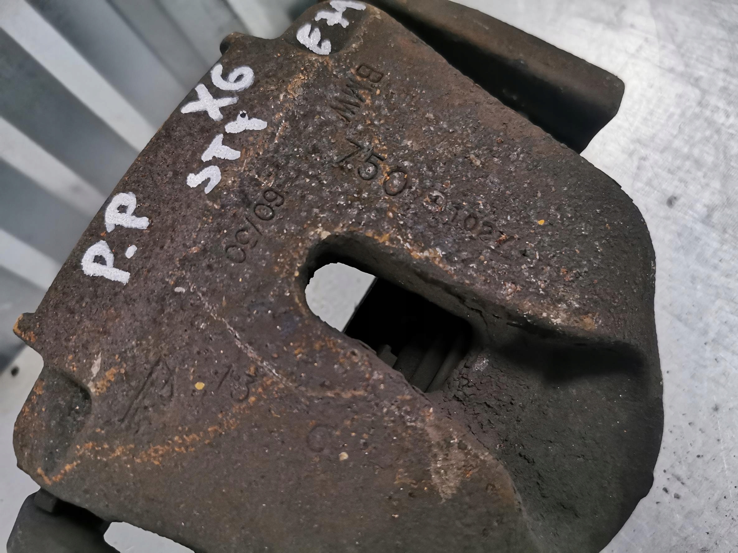 caliper brake right front BMW X6 E71 3.0D 306KM