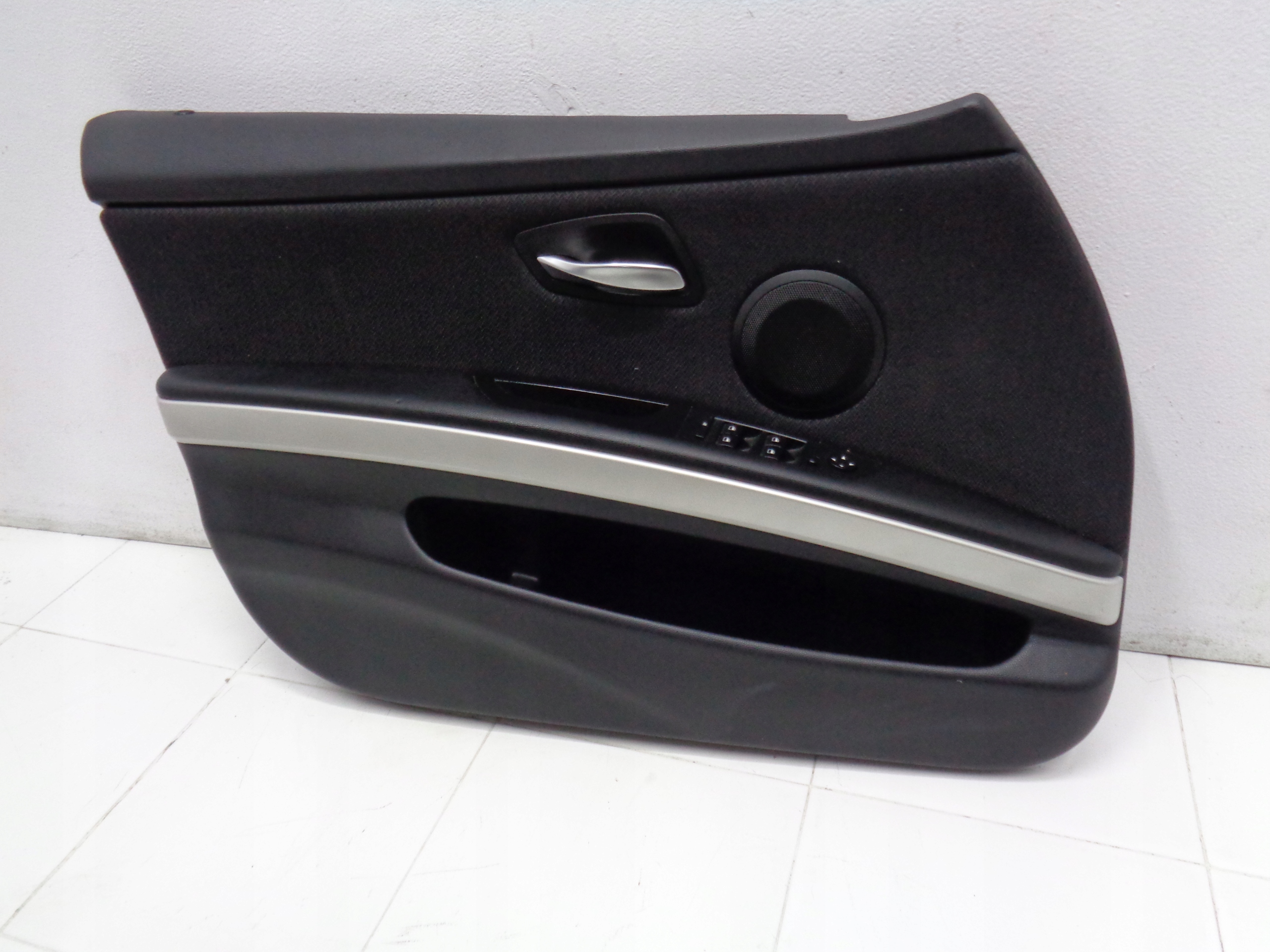 BMW E90 E91LIFT side upholstery door left front