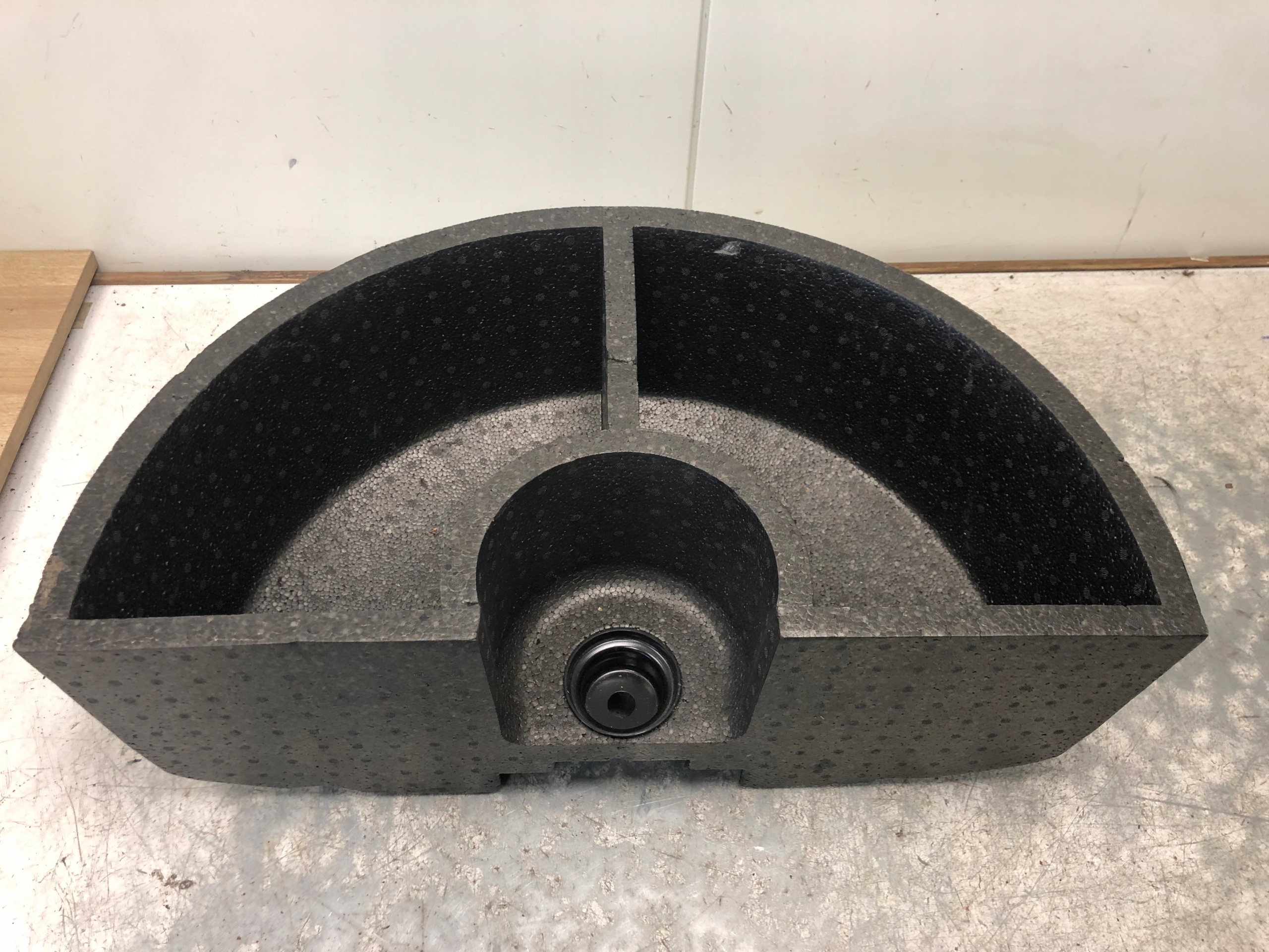 VW NEW BEETLE CABRIO boot floor well polystirene 1Y0012109