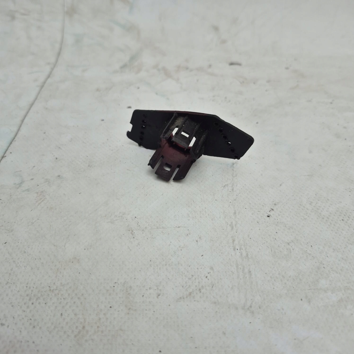 FORD FIESTA MK8 17- Halter Sensorhalter PDC heck H1BT-15C873