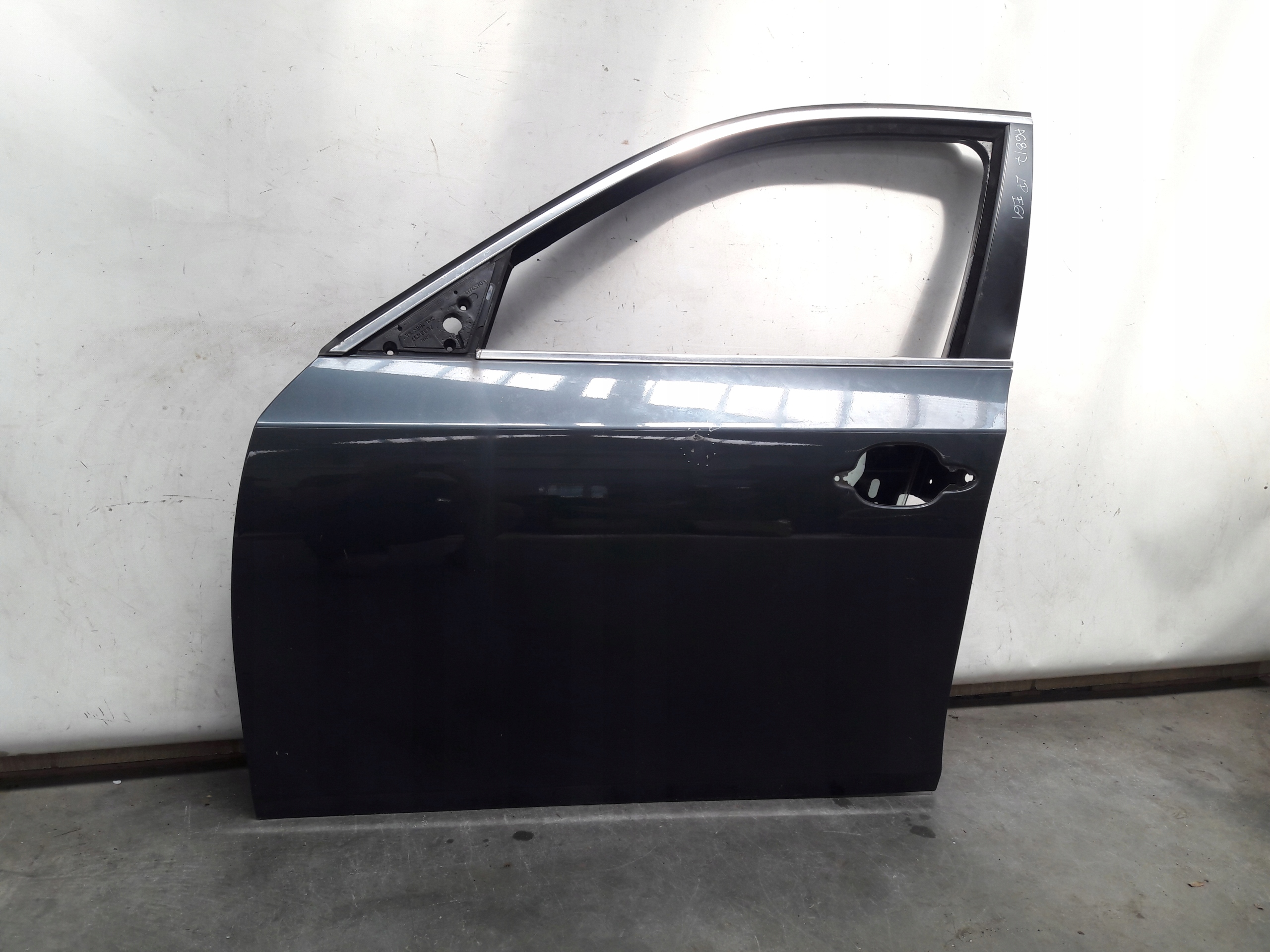 door left front A68/7 BMW E61 E60