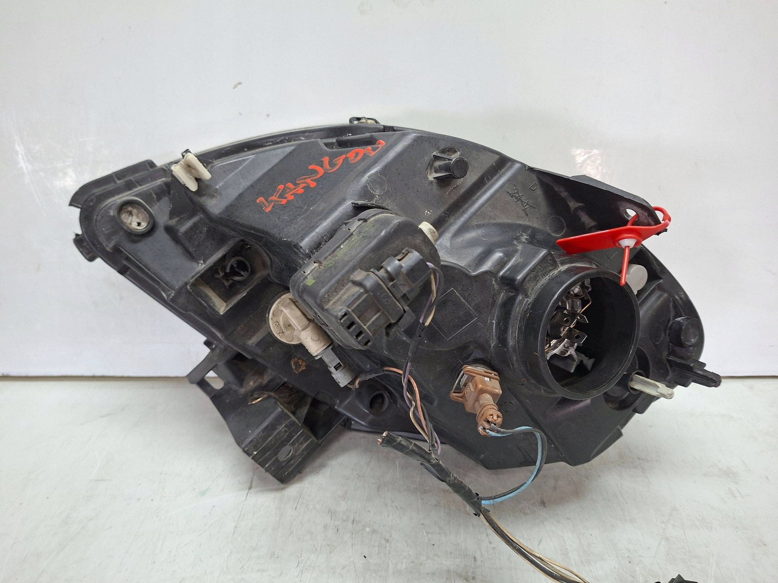 light front right 8200150617 RENAULT KANGOO and LIFT 03-08