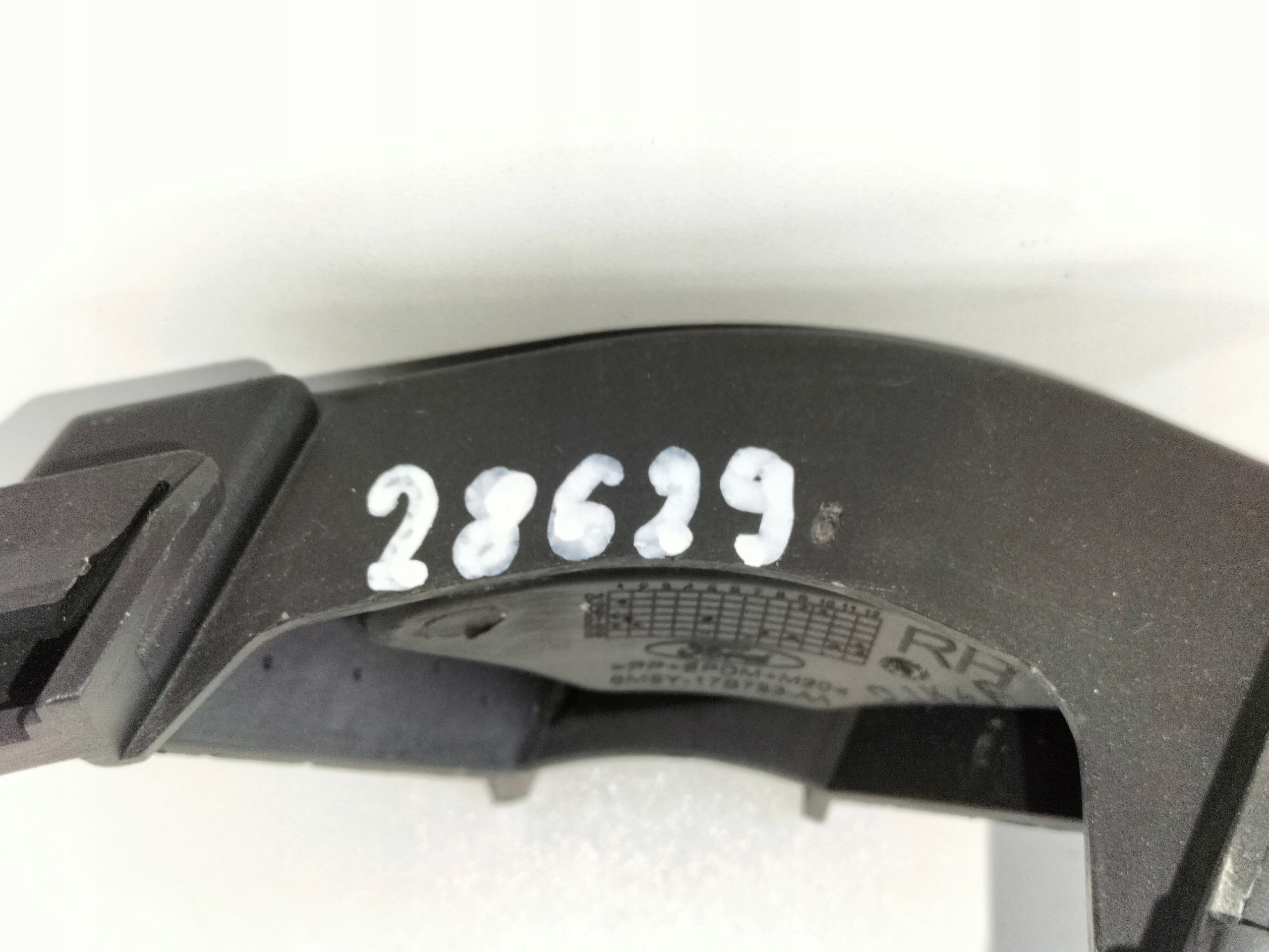 support holder front right FORD FOCUS MK2 04
